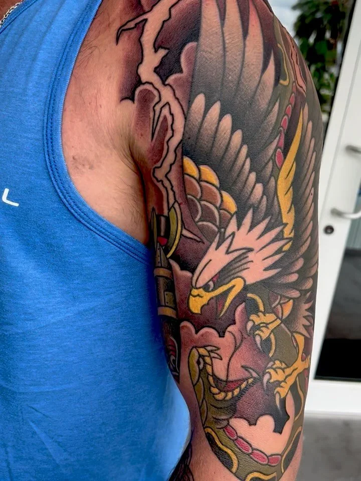 Traditional battle royal some healed some fresh link is in the bio for appointments 🦅🐍#tattooartist #palmbeachgardens #palmbeach #tattoo #southflorida #fl #florida #tattooed #floridatattooartist #junobeach #explorepage #jupiter #lakeworth #boytonbe