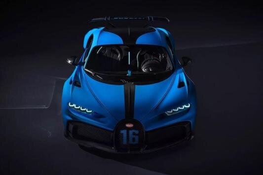 Bugatti-Chiron-Pur-Sport-4.jpg
