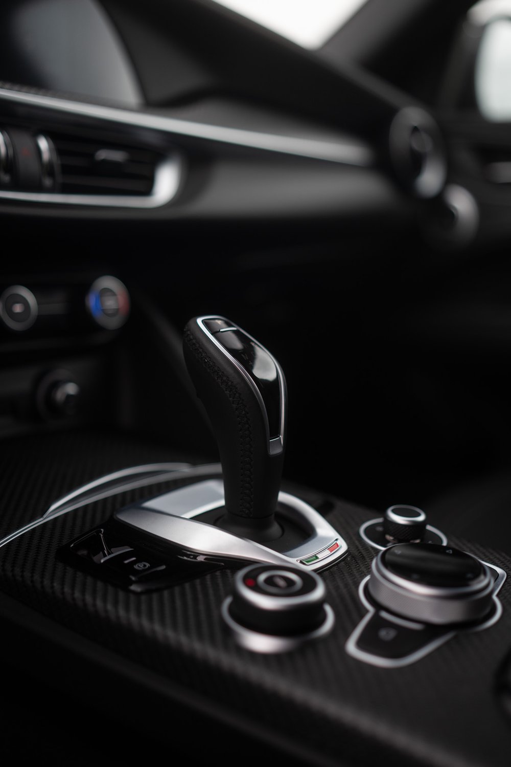 Alfa Romeo Stelvio Quadrifoglio Gear Shifter