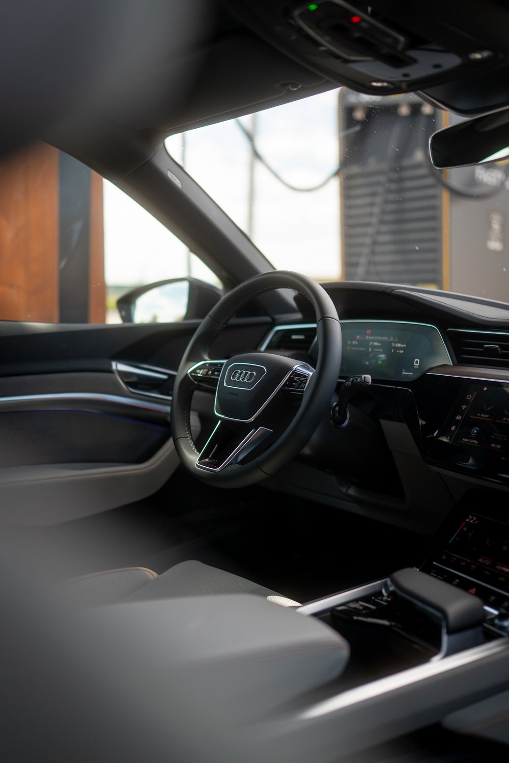 2023 Audi Q8 e-tron Interior