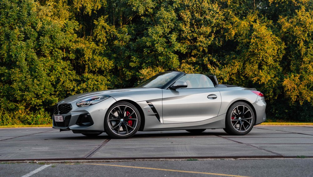 2023 BMW Z4 M40i Side