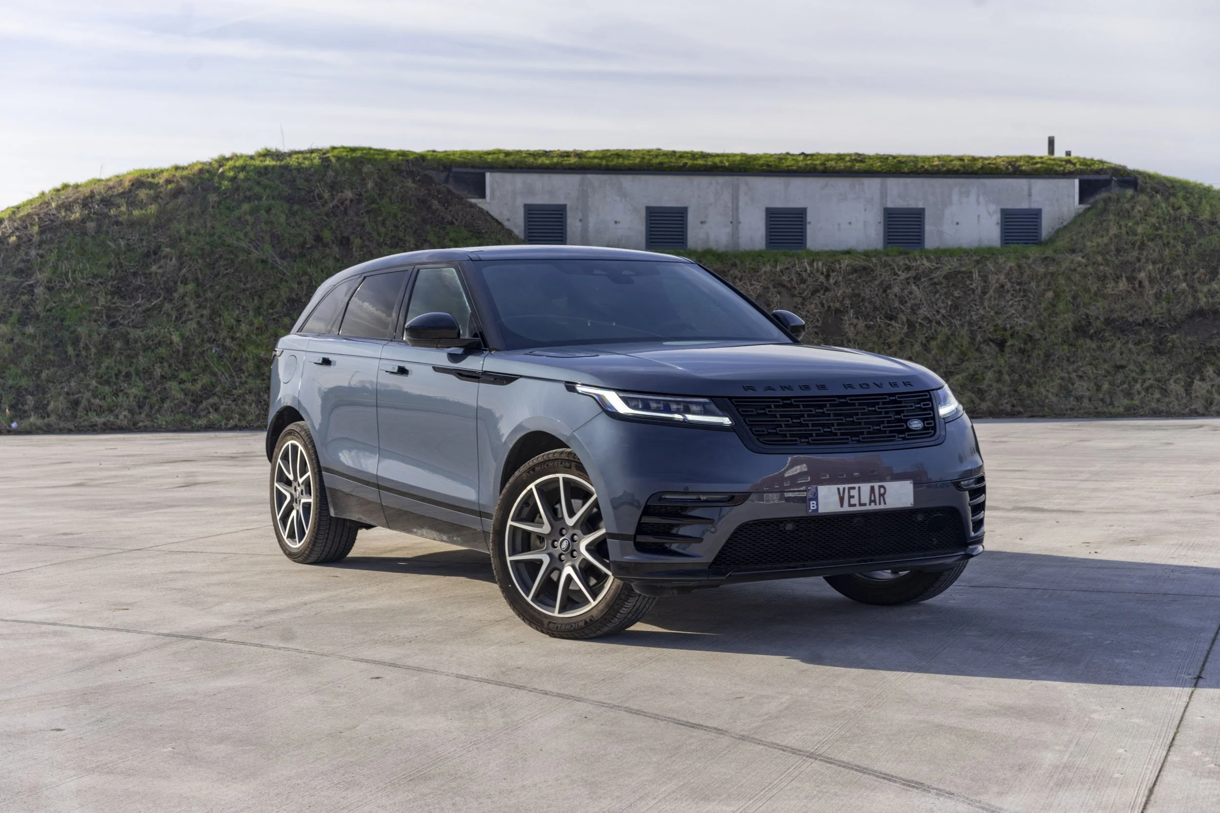 2024 Range Rover Velar, the inbetweener