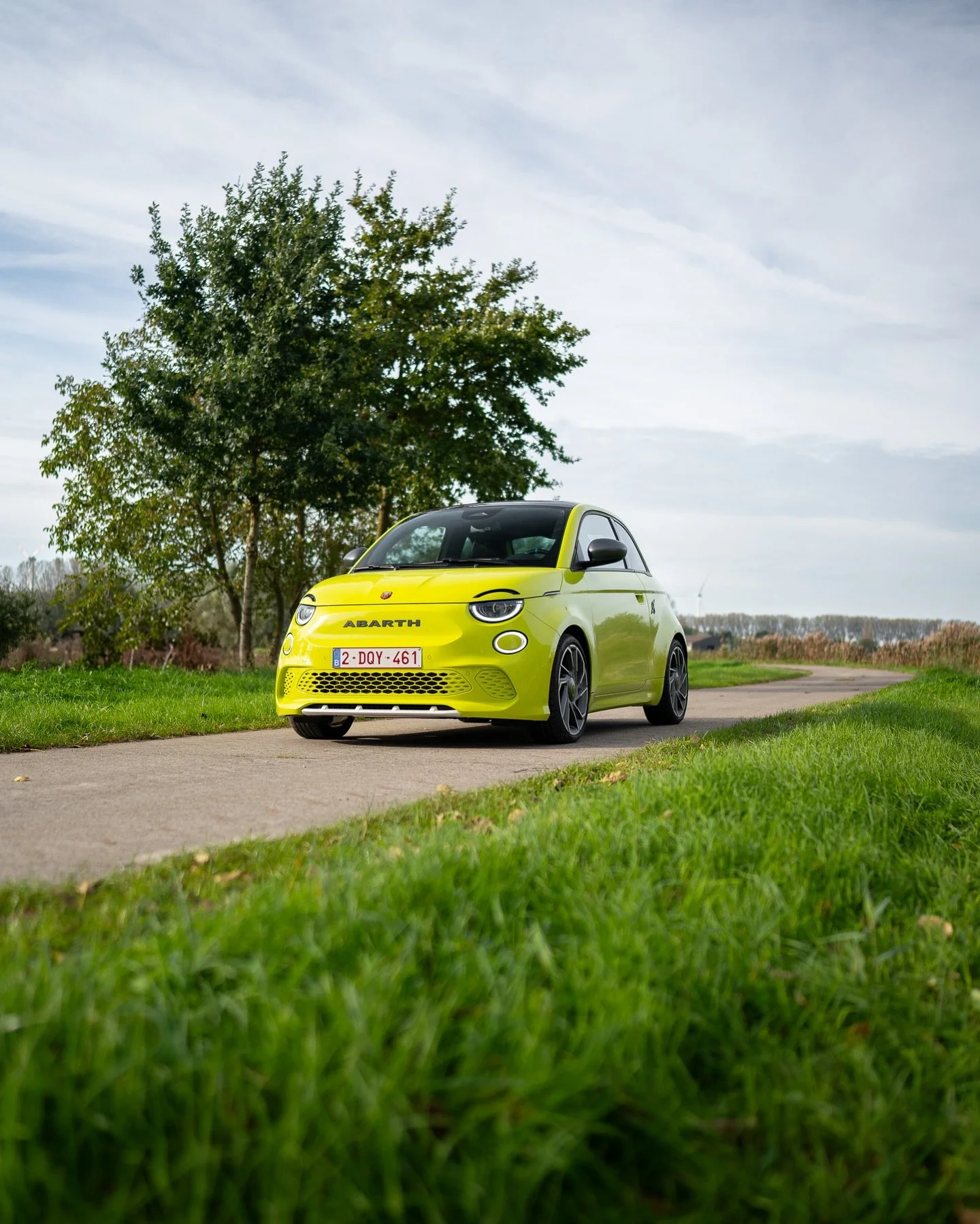 The Abarth 500e 💚

Imagine getting the thrill of Abarth&rsquo;s sporty performance and sound, powered by electric energy. ⚡️

I&rsquo;m taking you for a spin to check out its cool design, features, impressive specs, and why it&rsquo;s turning heads 