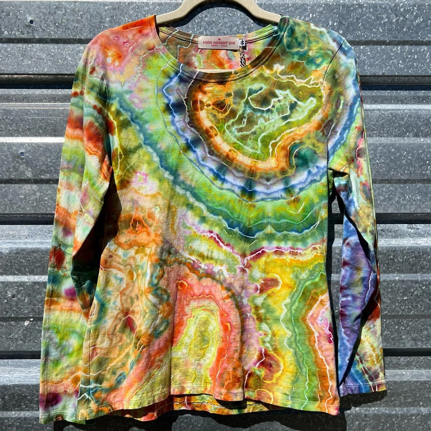 Hi! I&rsquo;m selling a couple of shirts here on Instagram! This is a 100% cotton, women&rsquo;s M (slightly looser crew neck, curved side seams, looser cuffs). $68 USA shipping included, DM to purchase. ☺️ #tiedyelongsleeve