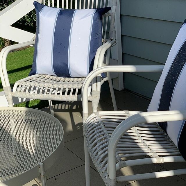 Need room? Plenty of space to regain your bearings. We cater for 10 guests with ease. .
.
#hamptononapollo #apollobay #familyholiday #makingmemories #greatoceanroad #roadtrip #stayhome #staycation