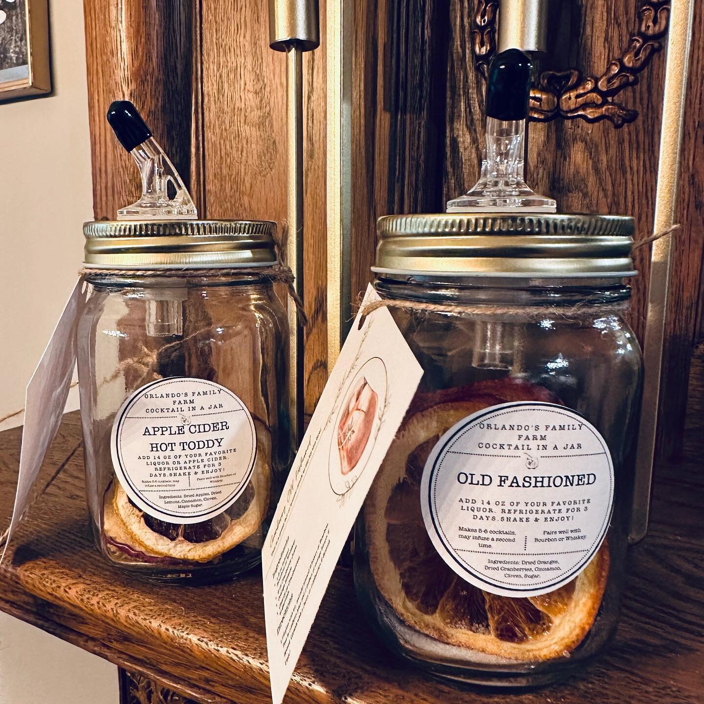 Our Old Fashioned &amp; Apple Cider Hot Toddy cocktail kits have been a hit this fall! We restocked them, so come grab one for your next cozy fall evening cocktails. If you&rsquo;ve tried them, which one is your favorite? 🥃 #cocktailkit #cocktailins