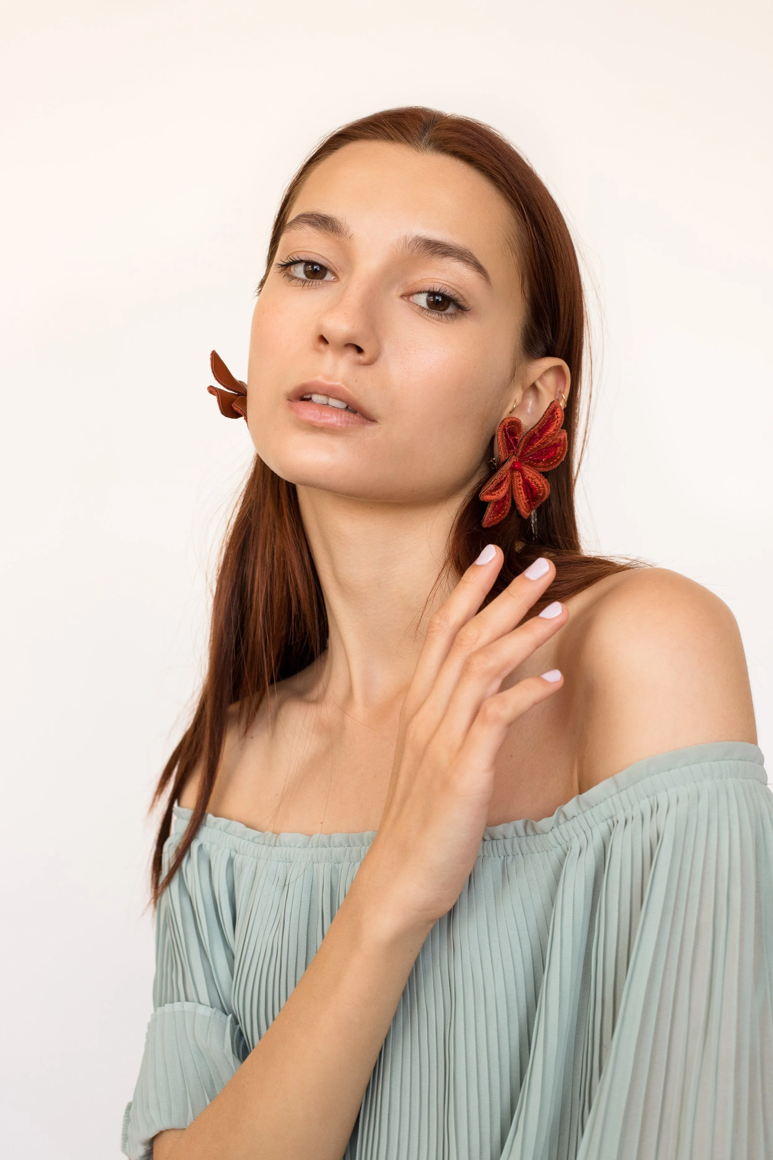 Yuliia x Amanda Louis