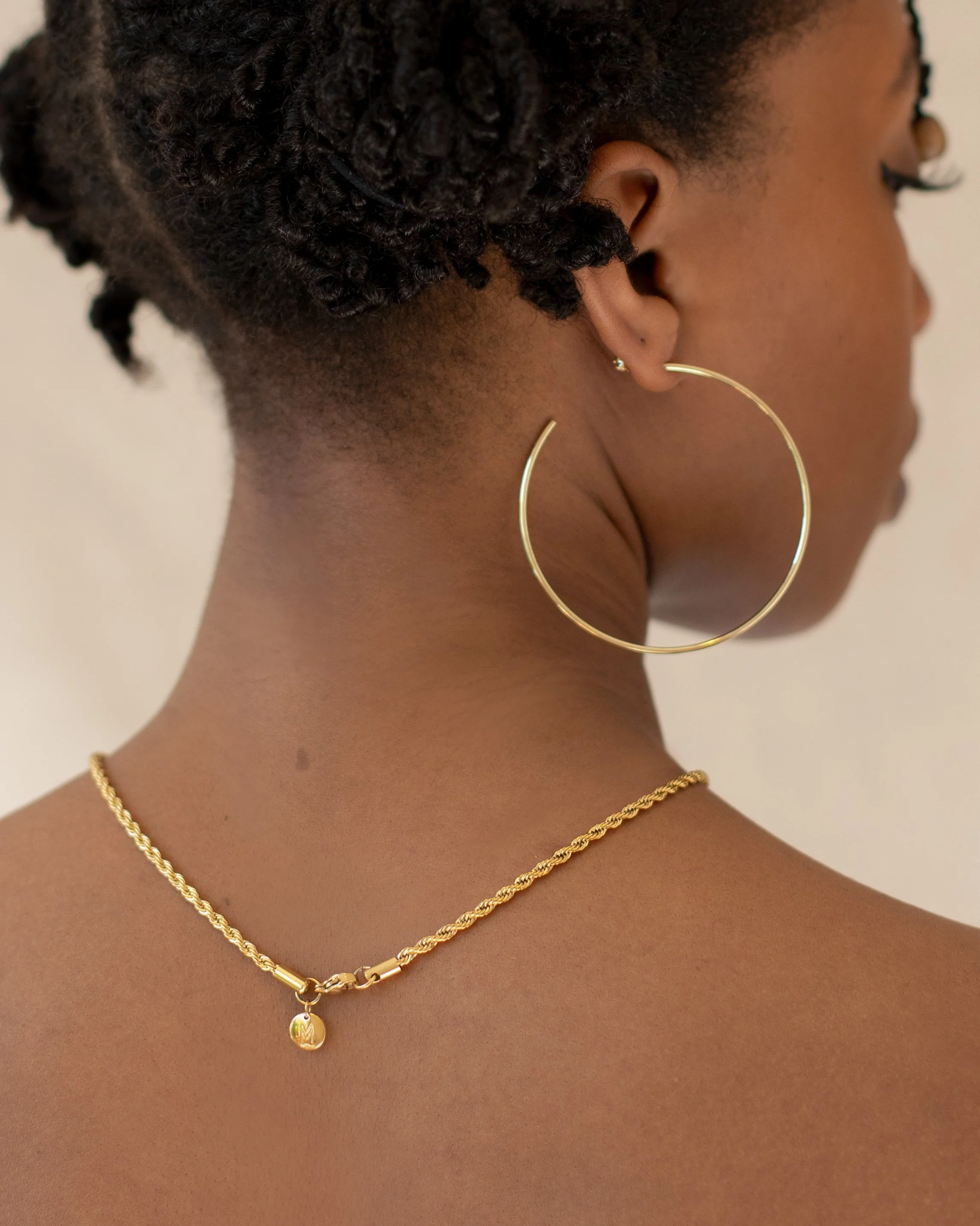 Maison Miru x Amanda Louis