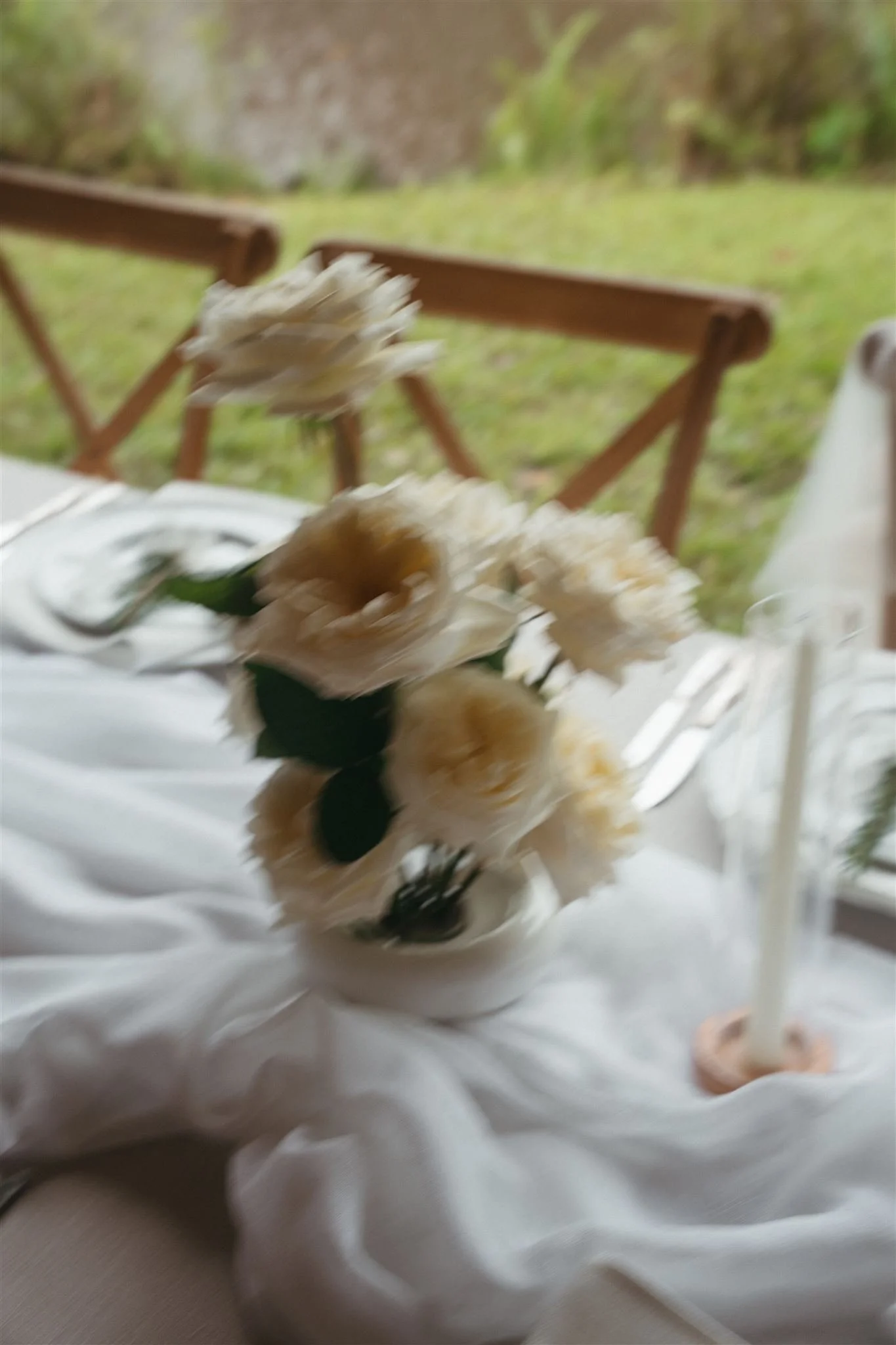 Modern White wedding bouquet, white anthurium bouquet, white hydrangea, pearl details, white wedding flowers, Poesia Studio, Sunshine Coast Wedding Florist, Byron Bay Wedding Florist, Ravensbourne Wedding Florist, Noosa Wedding Florist, Maleny Weddin