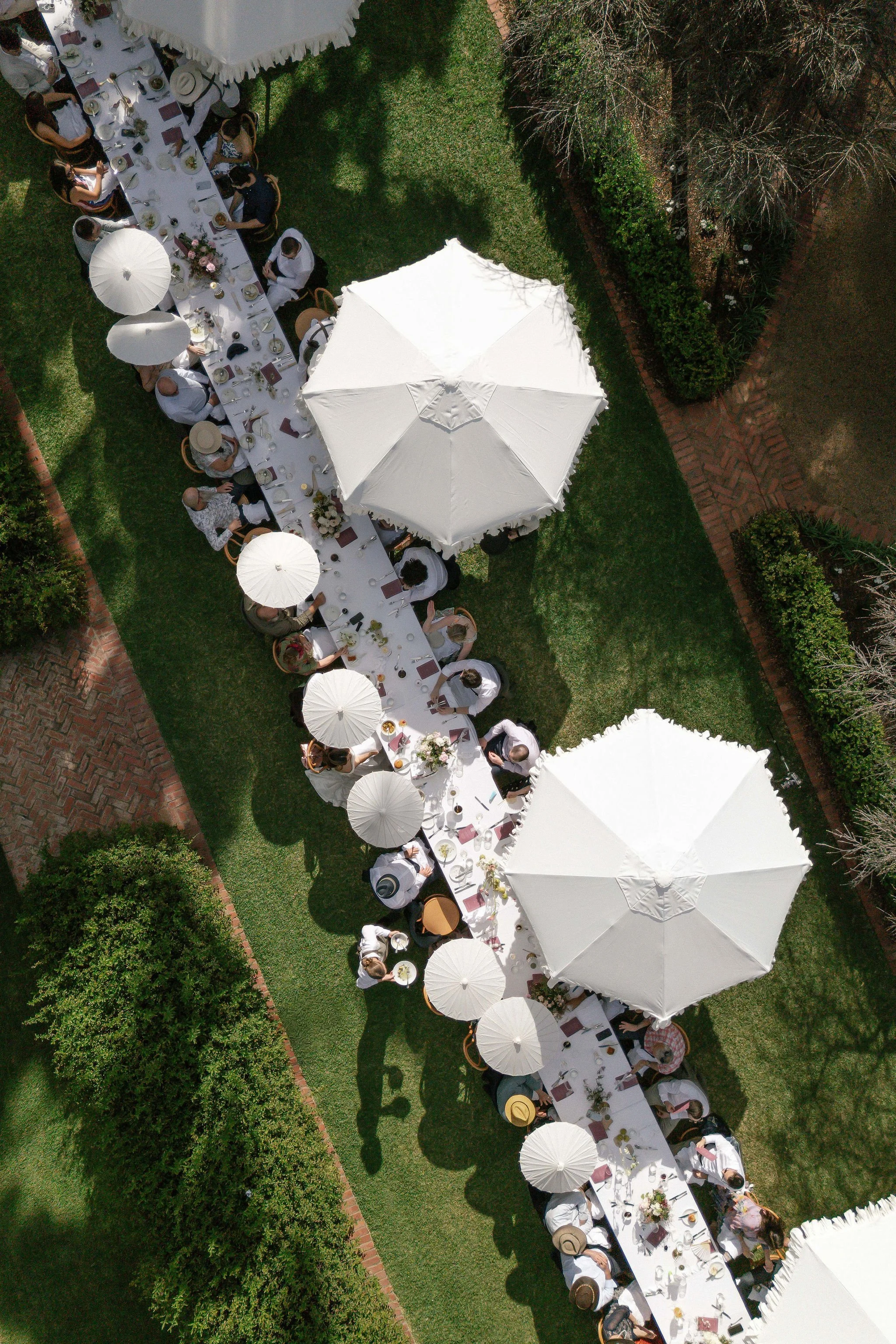 Jimbour House, jimbour wedding, pink flowers, pink wedding flowers, Dalby wedding, poesia studio, wedding florist, Sunshine Coast Wedding Florist, modern wedding flowers, garden, roses, garden wedding flowers. 