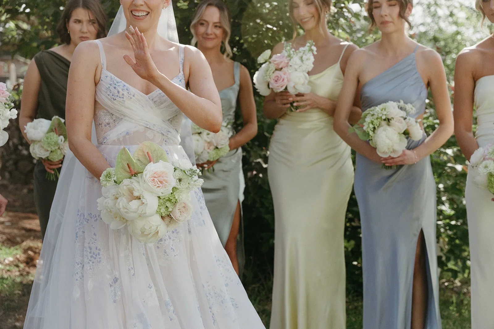 Modern wedding flowers, flower towers, floral pillars, garden wedding, modern garden wedding, Maleny Wedding, Maleny Wedding Florist, Maleny wedding flowers, garden wedding flowers, Be My Muse Studio Photography, Garden wedding ceremony, roses, hydra