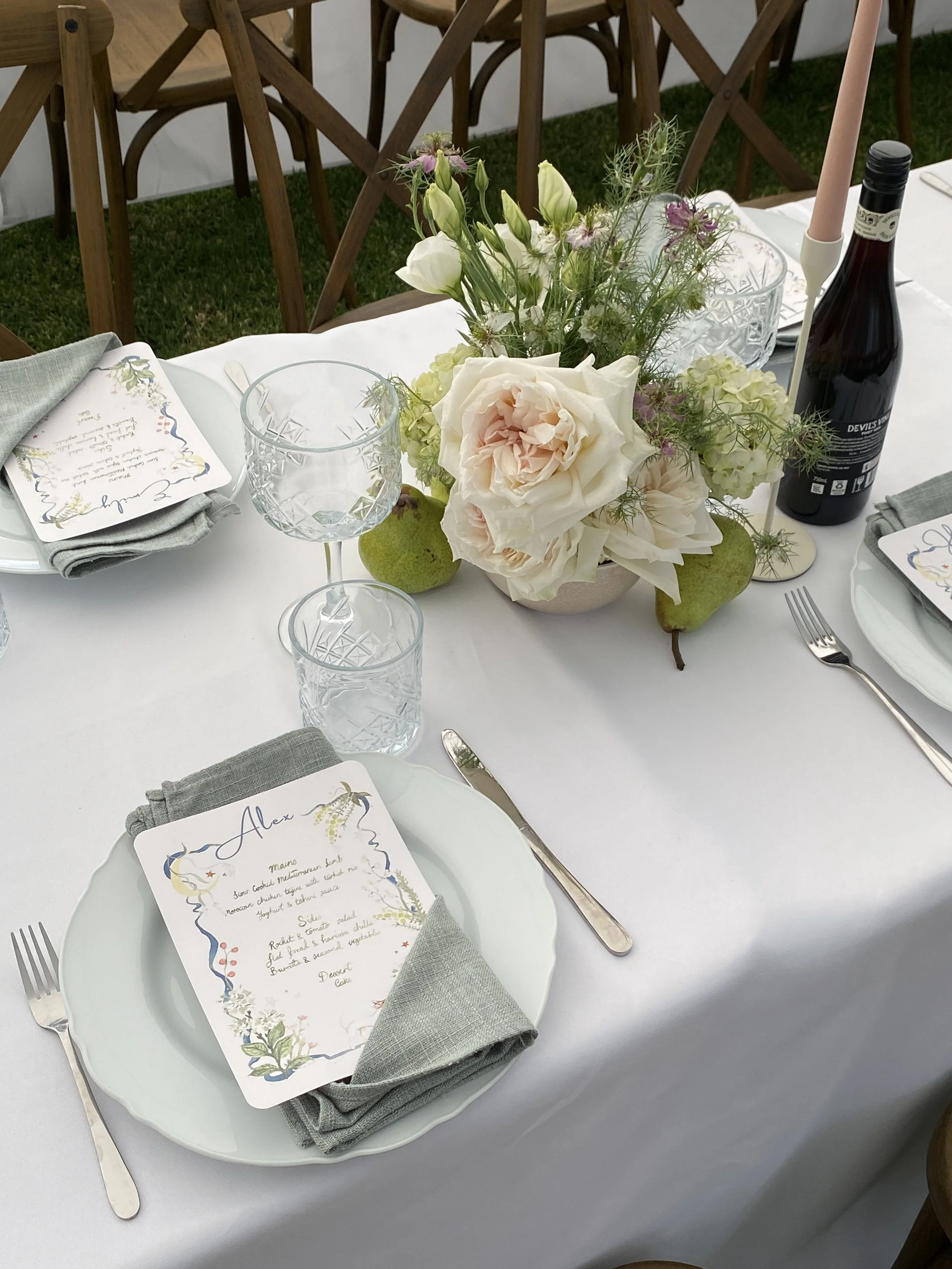 Modern wedding flowers, flower towers, floral pillars, garden wedding, modern garden wedding, Maleny Wedding, Maleny Wedding Florist, Maleny wedding flowers, garden wedding flowers, Be My Muse Studio Photography, Garden wedding ceremony, roses, hydra