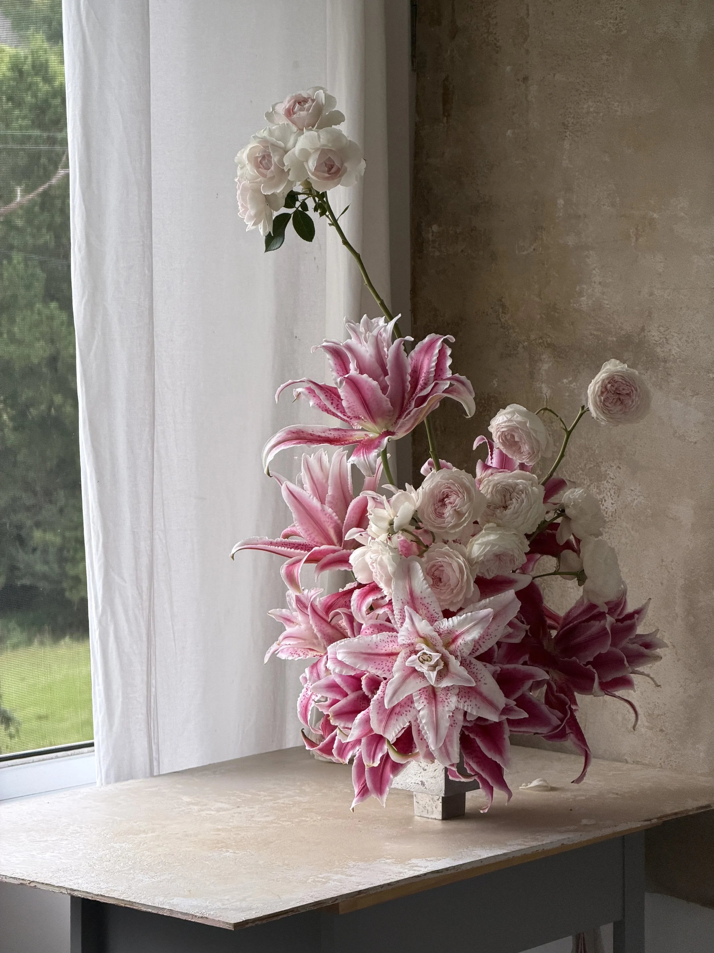 Poesia Studio, Floral Design, modern floral design, floral design studio, Maleny Wedding Florist, Noosa Wedding Florist, Byron Bay Wedding Florist, Ravensbourne Wedding Florist, Toowoomba Wedding Florist