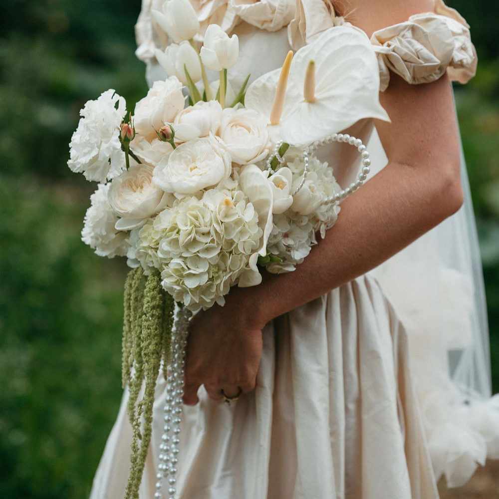 Modern White wedding bouquet, white anthurium bouquet, white hydrangea, pearl details, white wedding flowers, Poesia Studio, Sunshine Coast Wedding Florist, Byron Bay Wedding Florist, Ravensbourne Wedding Florist, Noosa Wedding Florist, Maleny Weddin