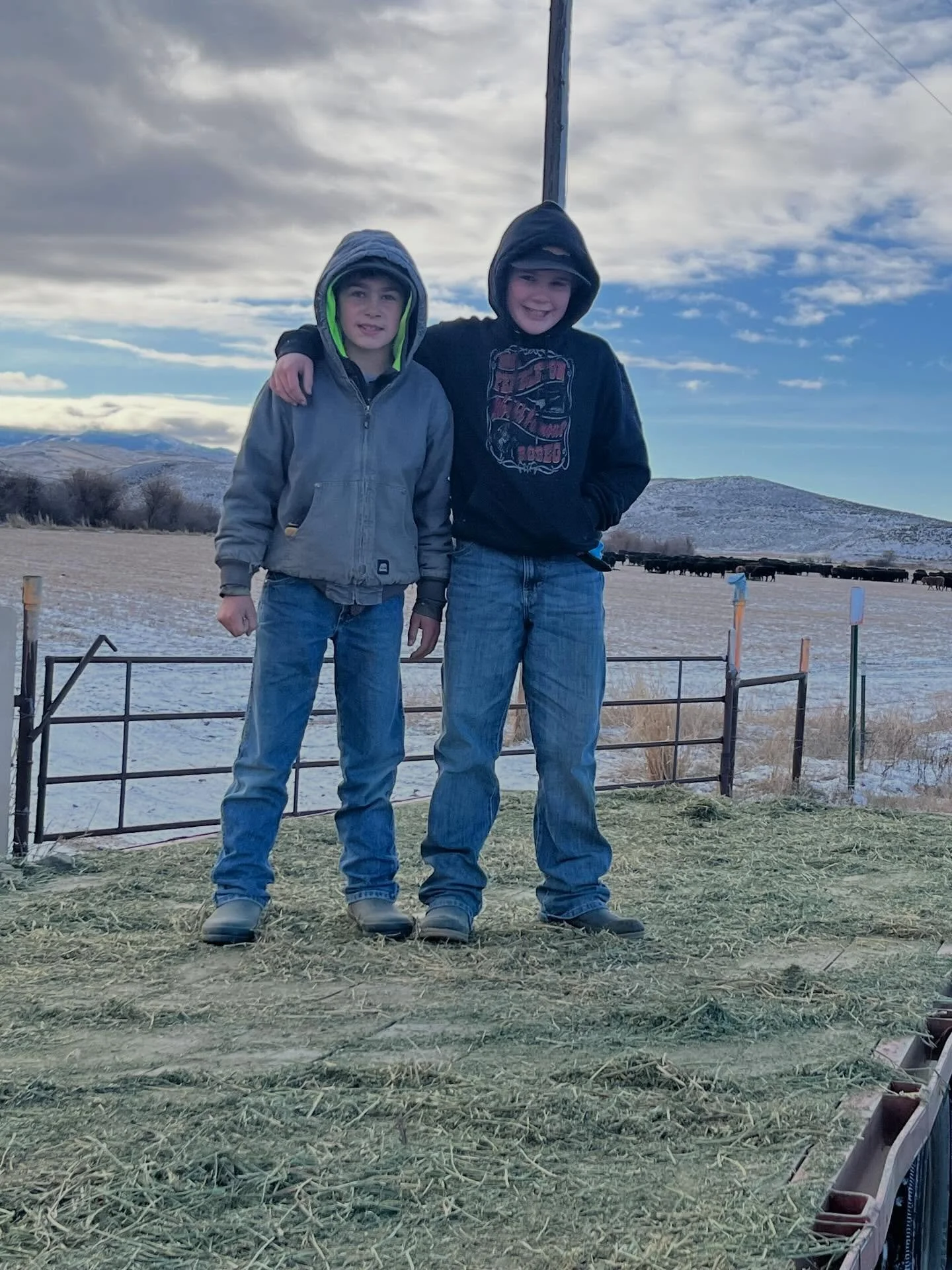 What a great crew last weekend we had feeding the cows! Jaxon and his cousin Klay got up early and helped feed. They didn&rsquo;t want gloves and it was 20&hellip;..🤔