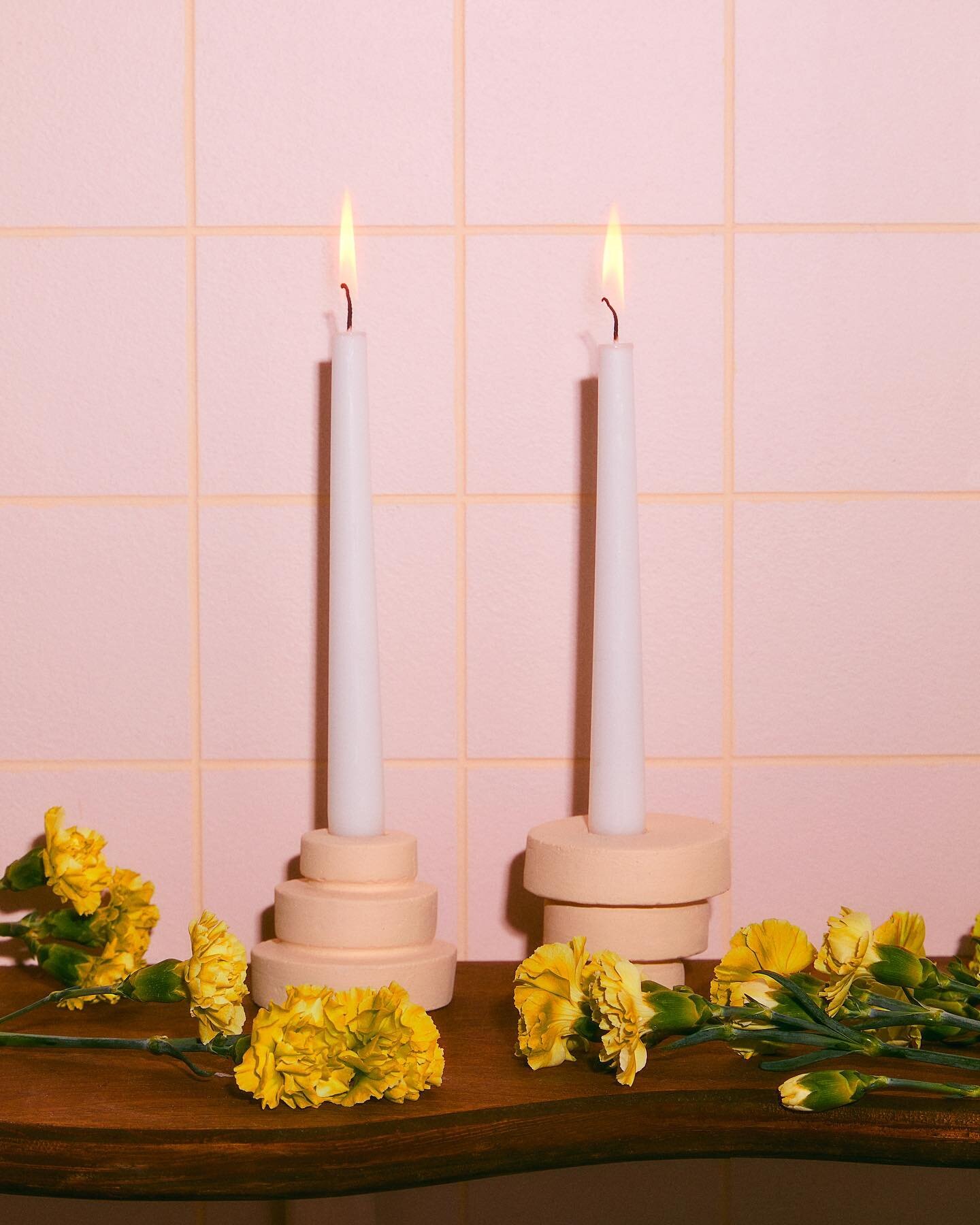 Allow us to set the mood 🔥🔥🔥

.
.
.
.
.
#clay #ceramics #handmade #tubular #candles #candleholderdesign #candleholder #light #lighting #candle #lit #roomdecor #smallbusiness #discover #homedecor #home #newyork #losangeles #la #discoverunder5k #hom