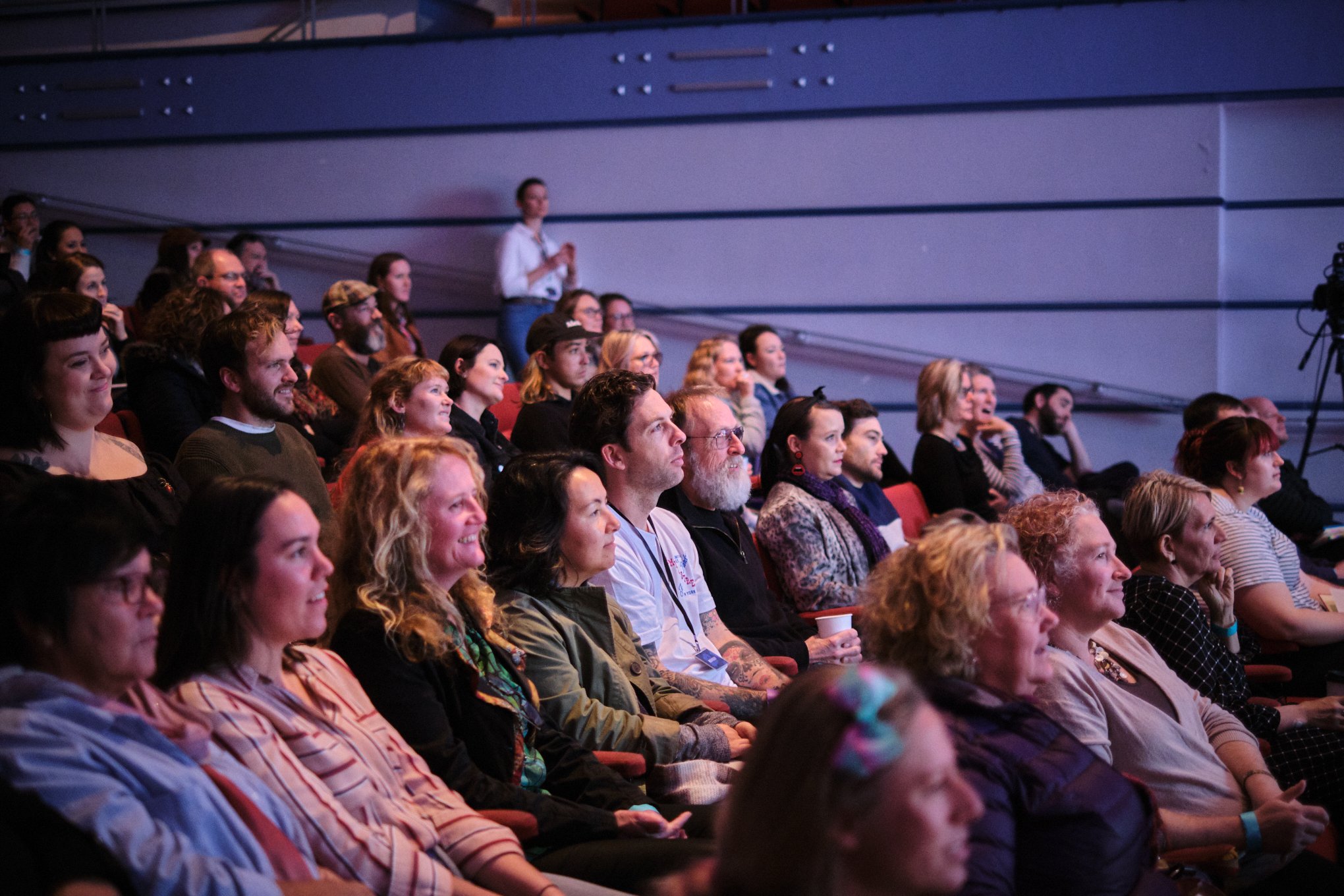 DSCF4581-mimi-19-crowd.jpg