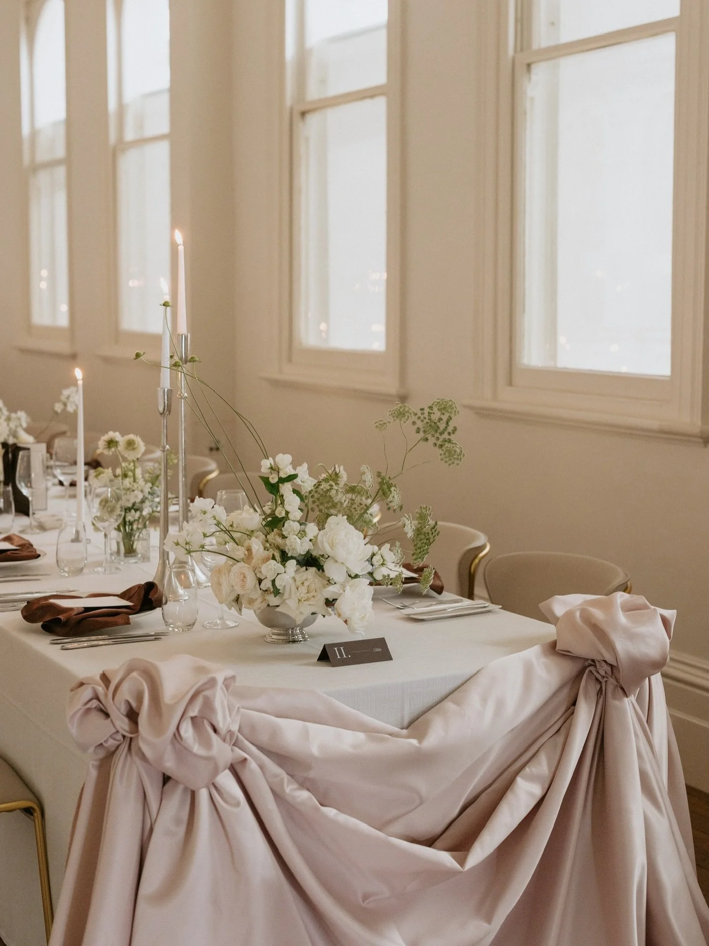 Cene Studio | Flowers St. Germain | Lei Lei Clavey 

Cene Studio simply understands refined romance.
Angela&rsquo;s modern detailing creates a look that feels effortlessly timeless, layered, considered, and beautifully restrained. It&rsquo;s always s
