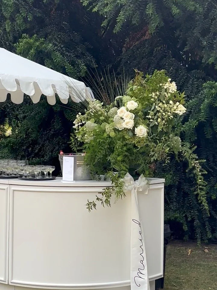 A moment 🌿

@friday.hire 
@bloomandveileventsco 
@curtisstoneevents_au 

 #gardenparty #WeddingInspo #melbourne 
#flowersstgermain #weddingfloristmelbourneflorist
