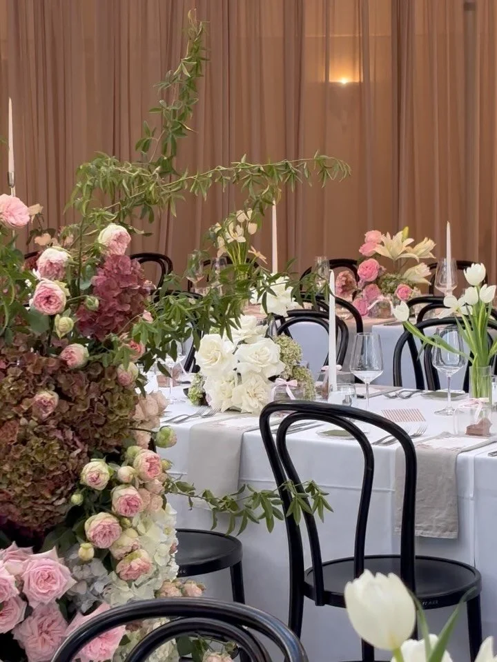 Peak summer mood 💕

@cene.studio 
@archive.hire 
@theterraceevents 

#summervibes 
#summerweddings 
#flowersstgermain 
#moderngarden 
#pinkwedding