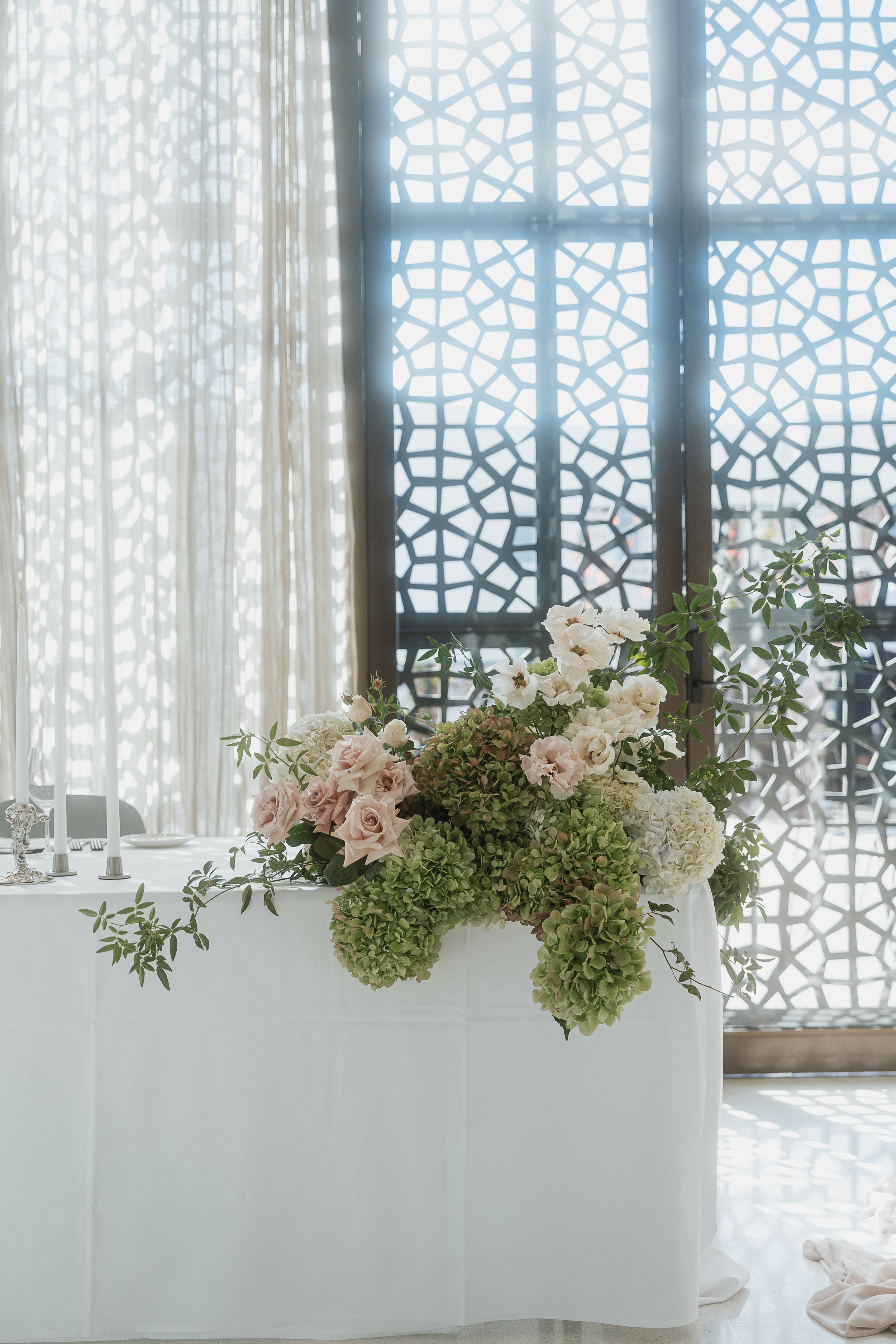 2025-04-13-ThePrince-Cene-FlowersSt.Germain57-3.jpg