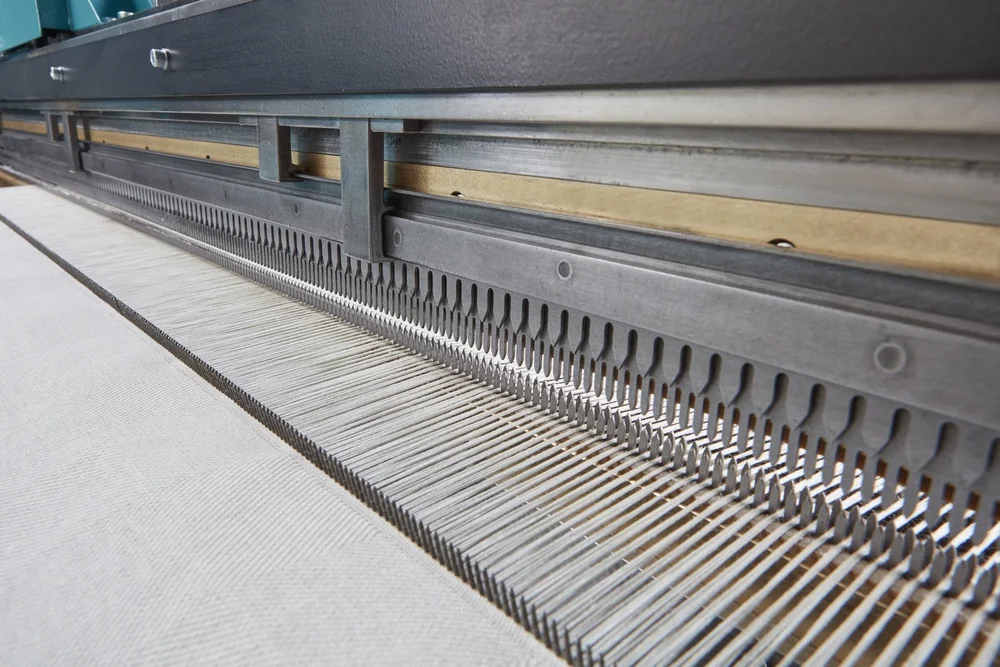 Frindging Textiles Fringing and cutting machines for scarves and blankets — Lafer SpA ...