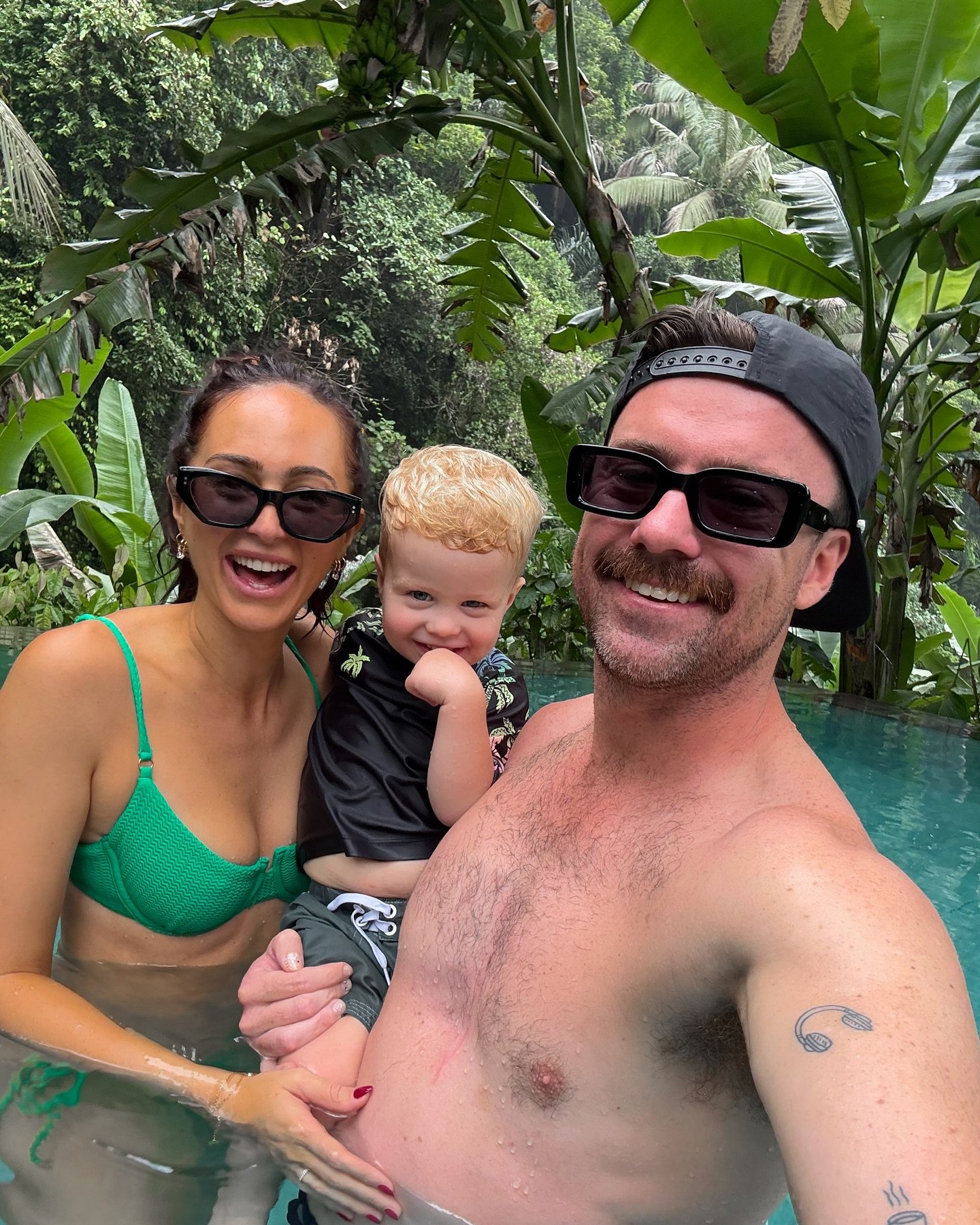 ✖️Living our best jungle life at Mandapa, a Ritz-Carlton Reserve - the suite upgrade was next-level, Leo practically lived in the pool, and the holistic wellness program had us feeling all kinds of zen. Ubud, officially raised the bar🧘&zwj;♀️🌴🥥✖️