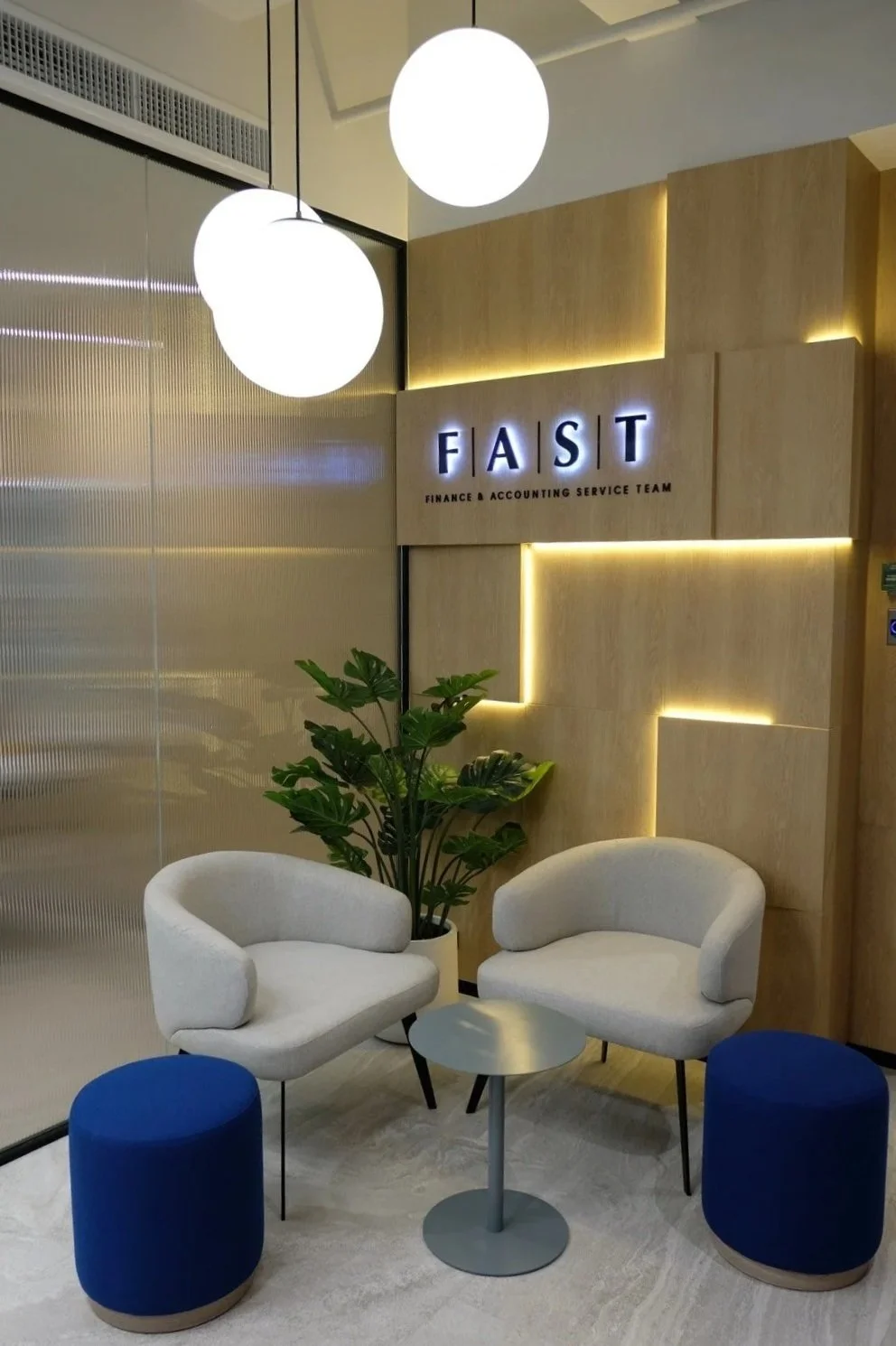 Fast Office  Central Silom Tower