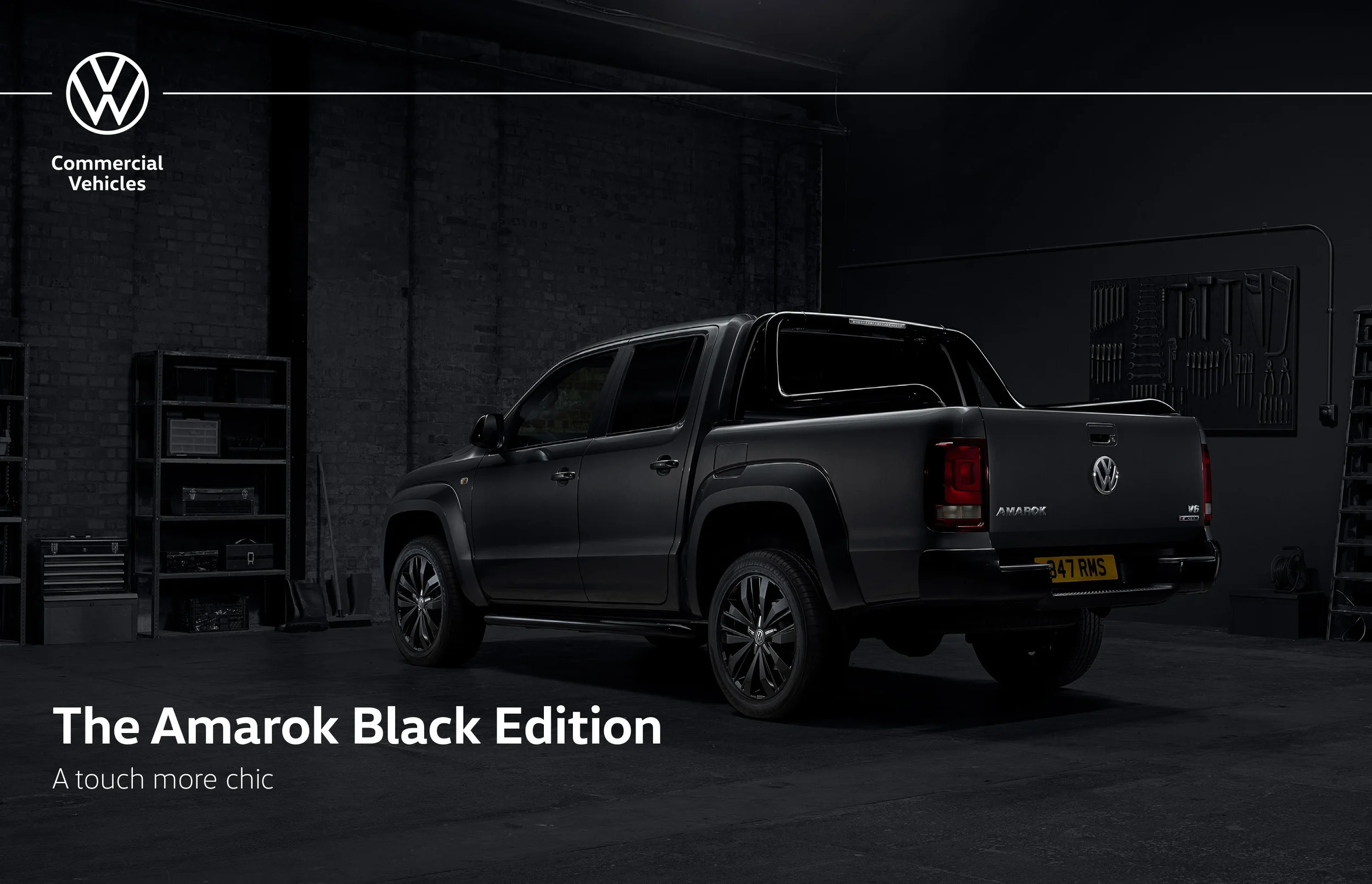 64300_VW_Amarok_Black_3.webp