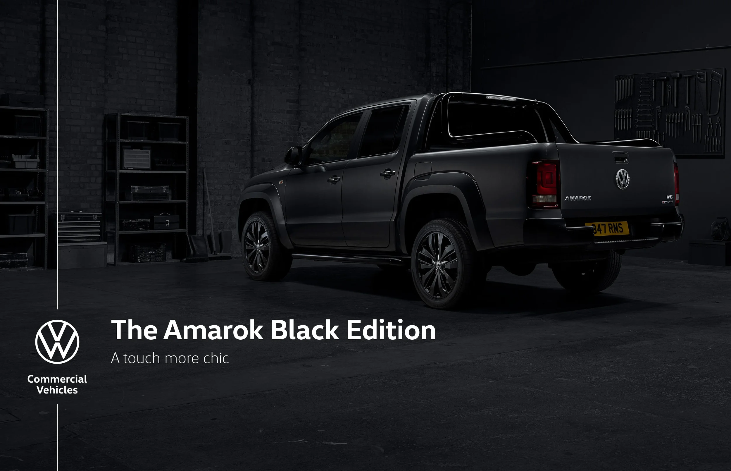 64300_VW_Amarok_Black_2.webp