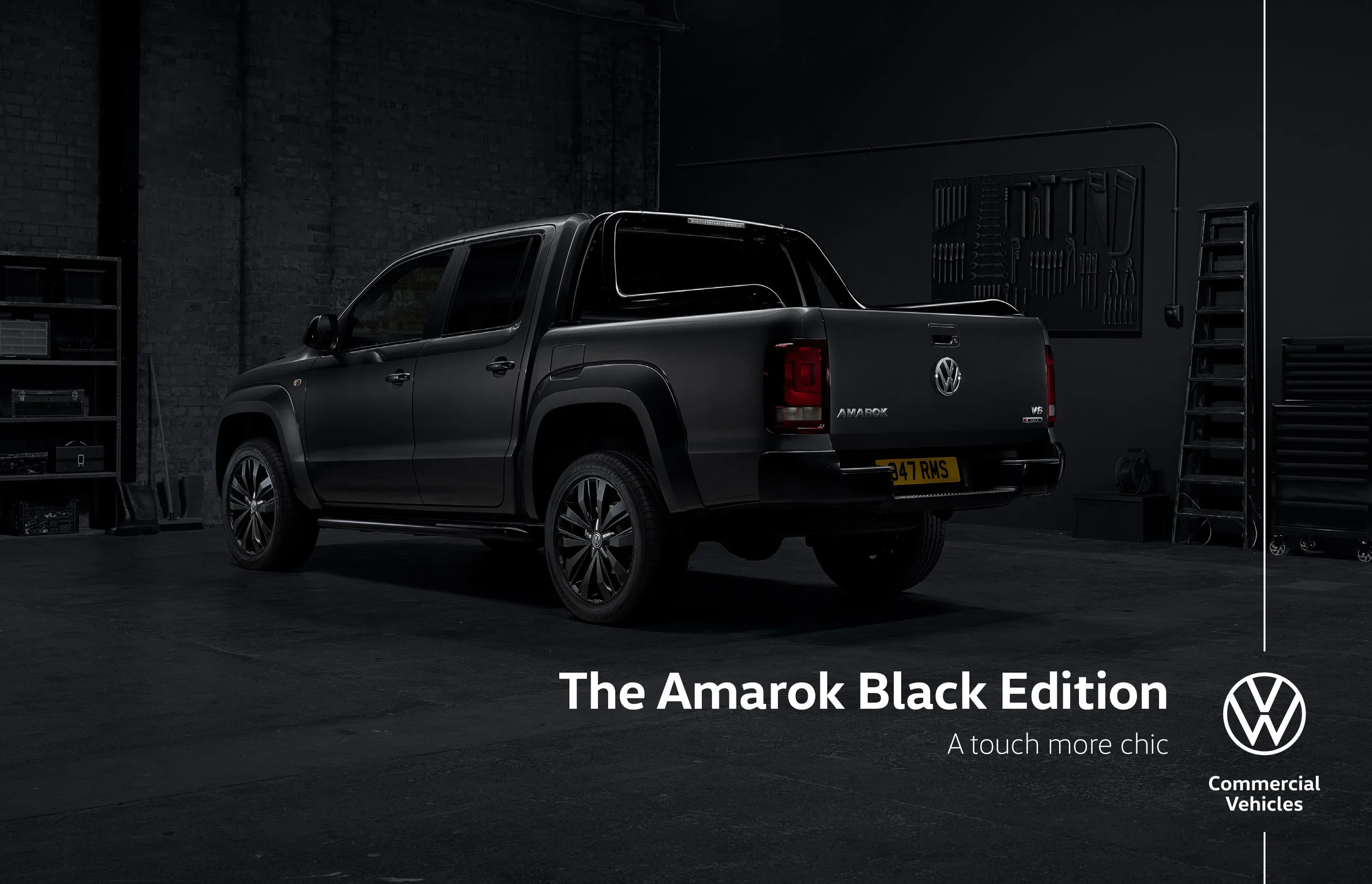 64300_VW_Amarok_Black_5.webp
