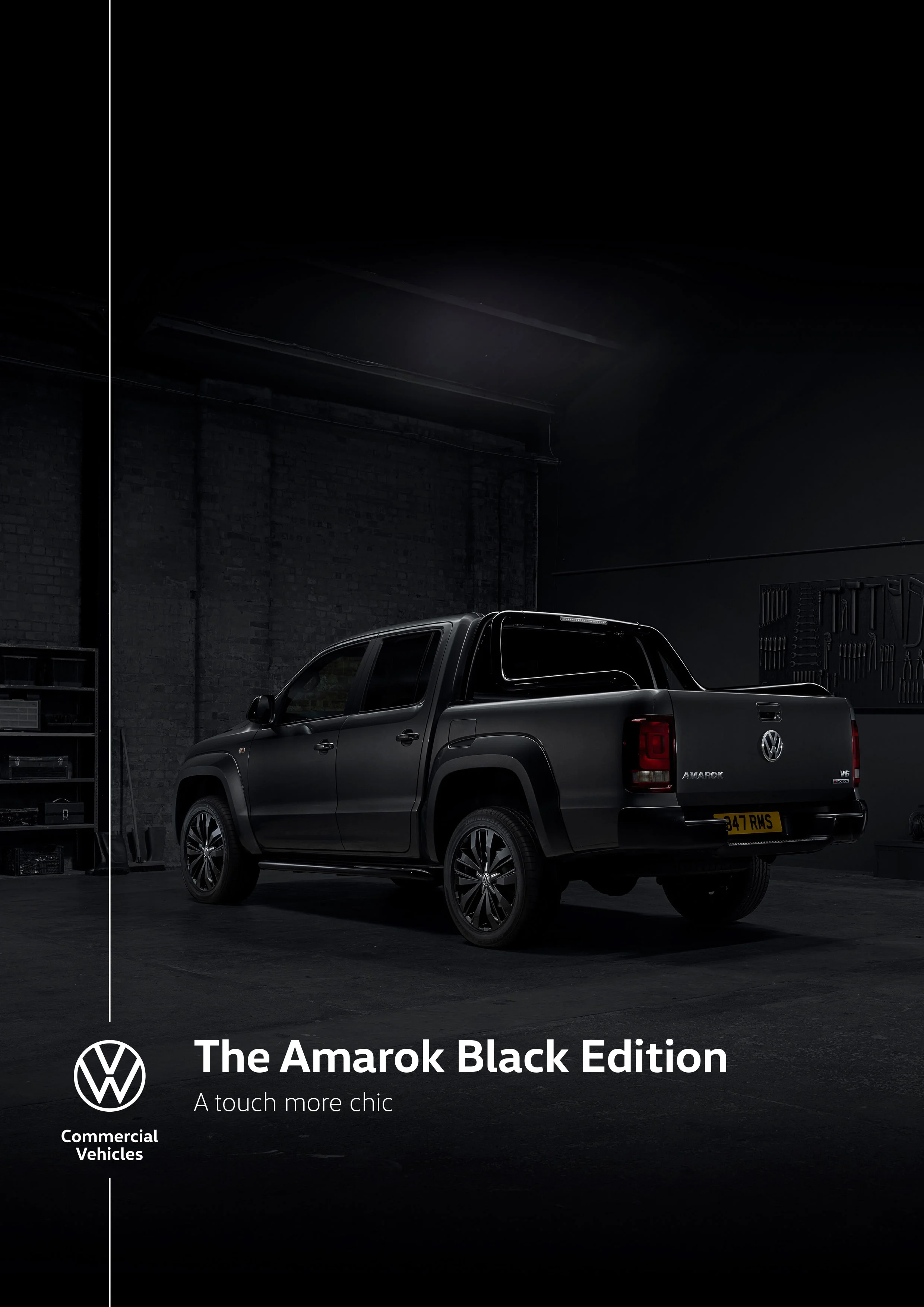 64300_VW_Amarok_Black_7.webp
