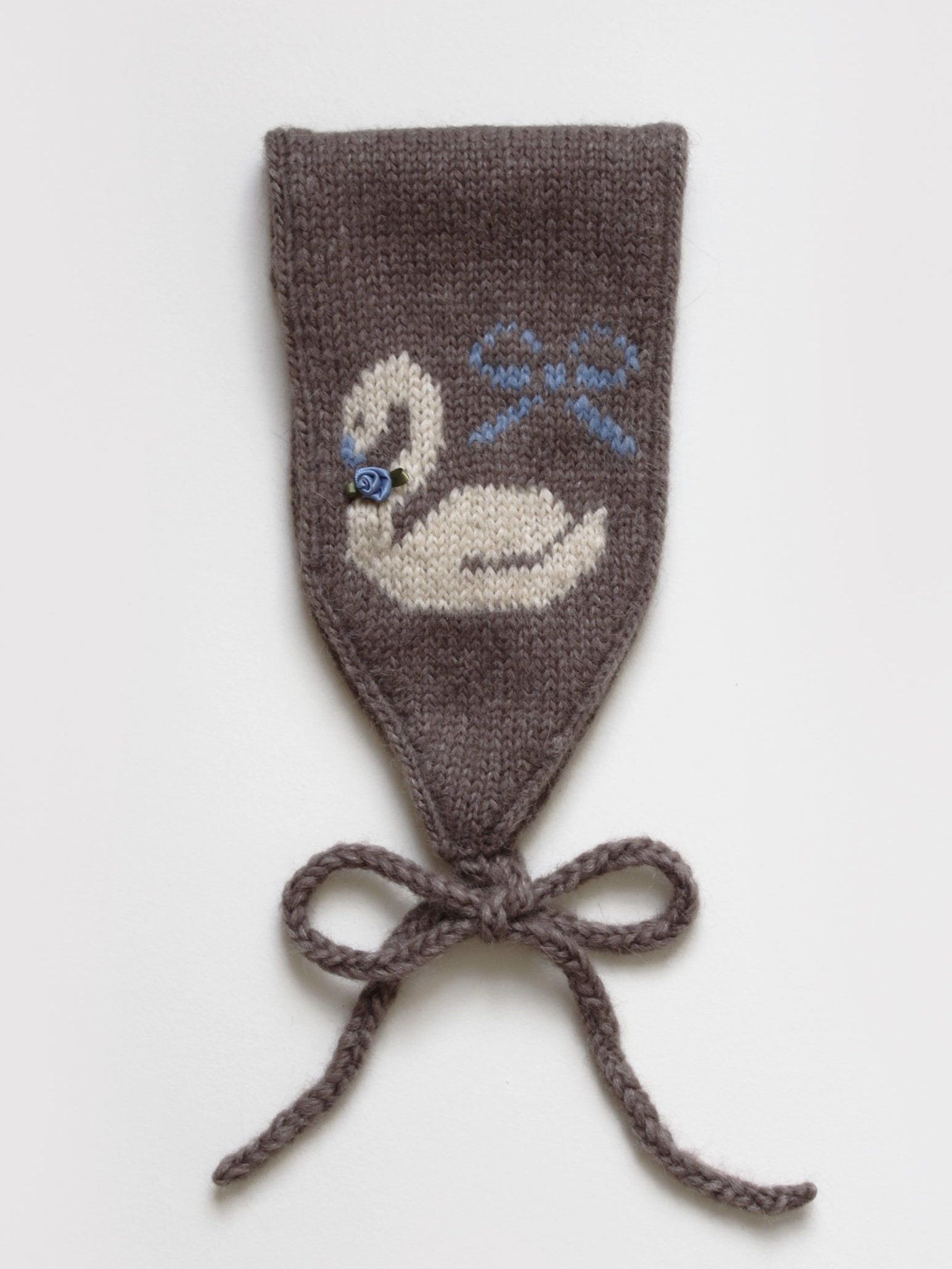 Brown Swan Bonnet