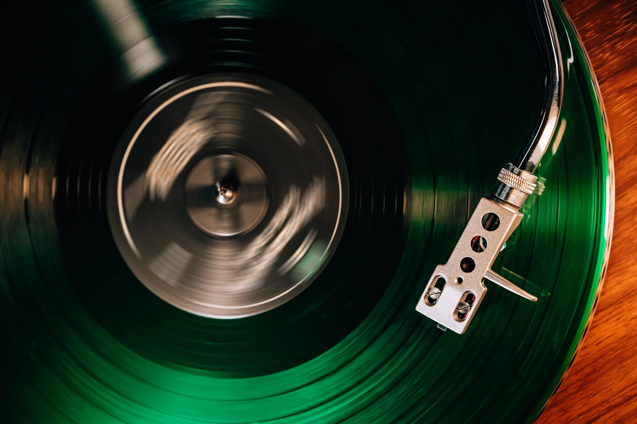 Should You Choose a Live Musician or DJ for Your Reception?