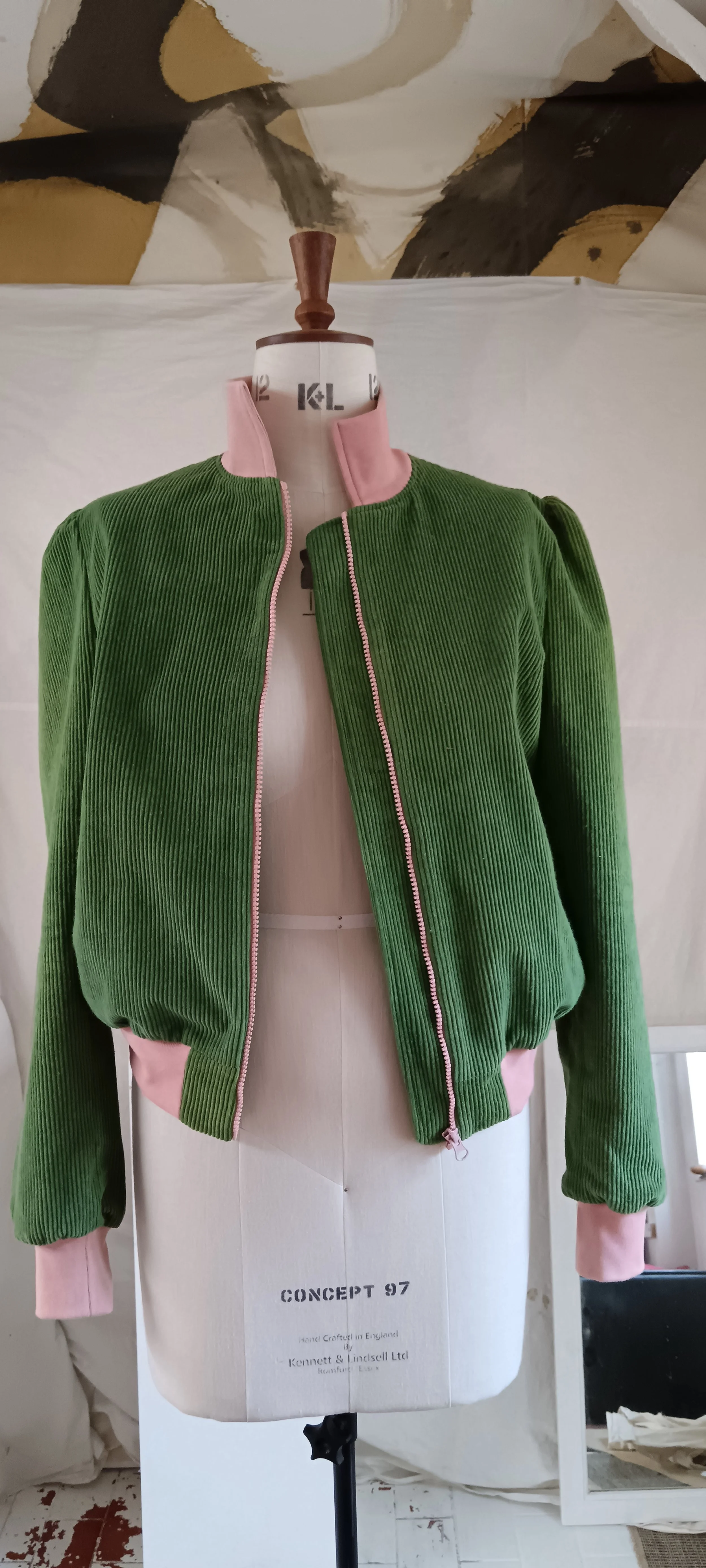 Ande Bomber green.jpg