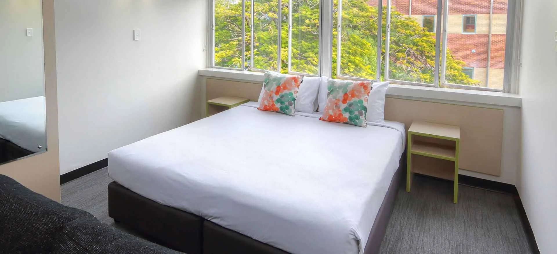 Accommodation-Economy Queen-Banner.jpg