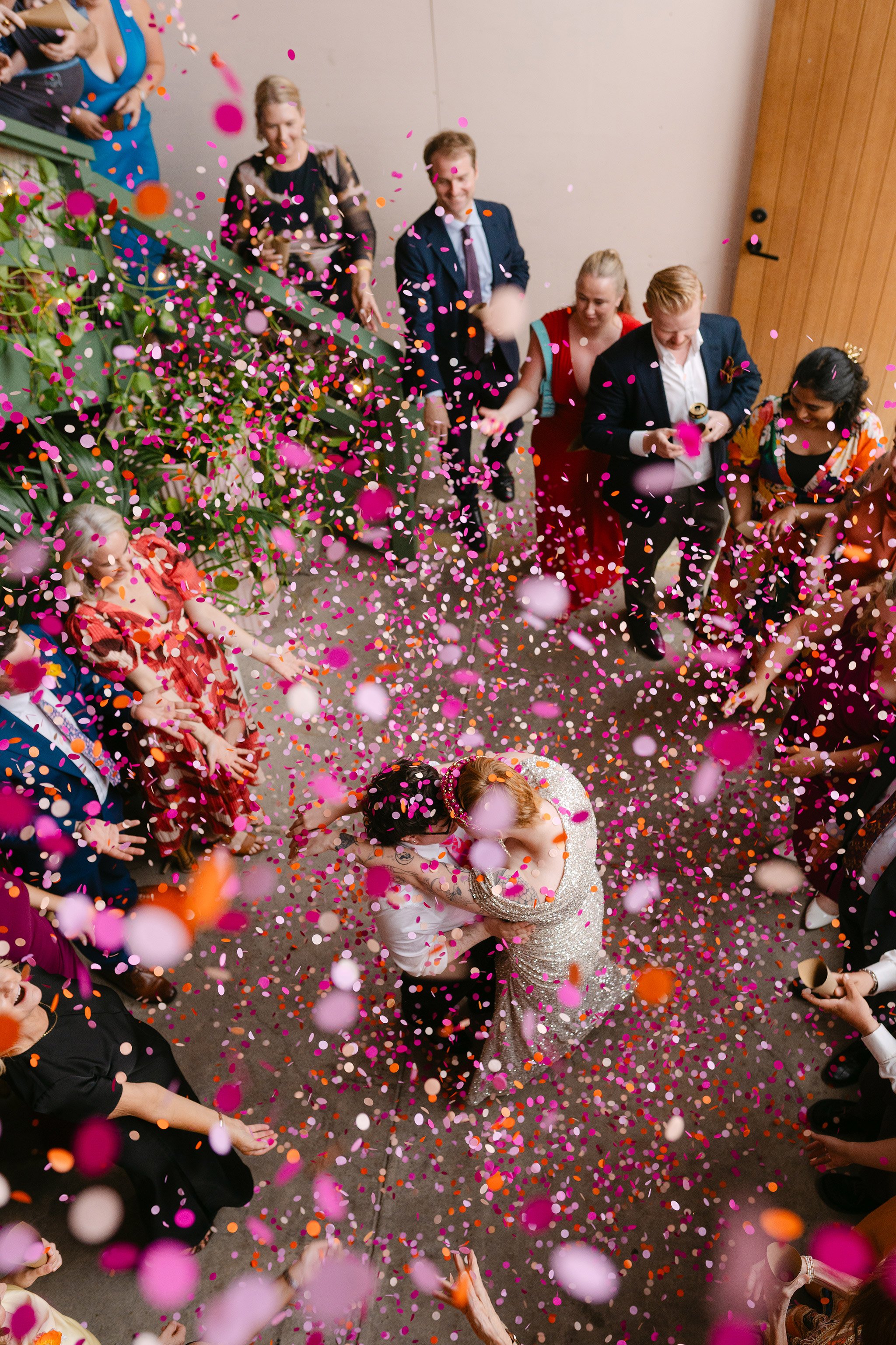 curtain-reveal-right