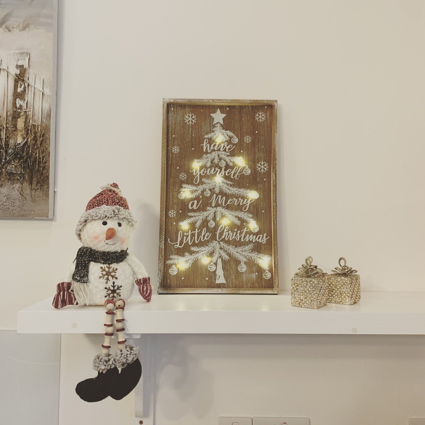 Wishing everyone a peaceful, safe and wonderful Christmas from all the team at Daphne Cottage ⁠
✨🎄💫⁠
.⁠
.⁠
#merrychristmas #cornishcottage #cottagestyle #cottagelove #cosycottage #cottagelife #cottagesandbungalows #holidaylet #luxuryholidayhome #in