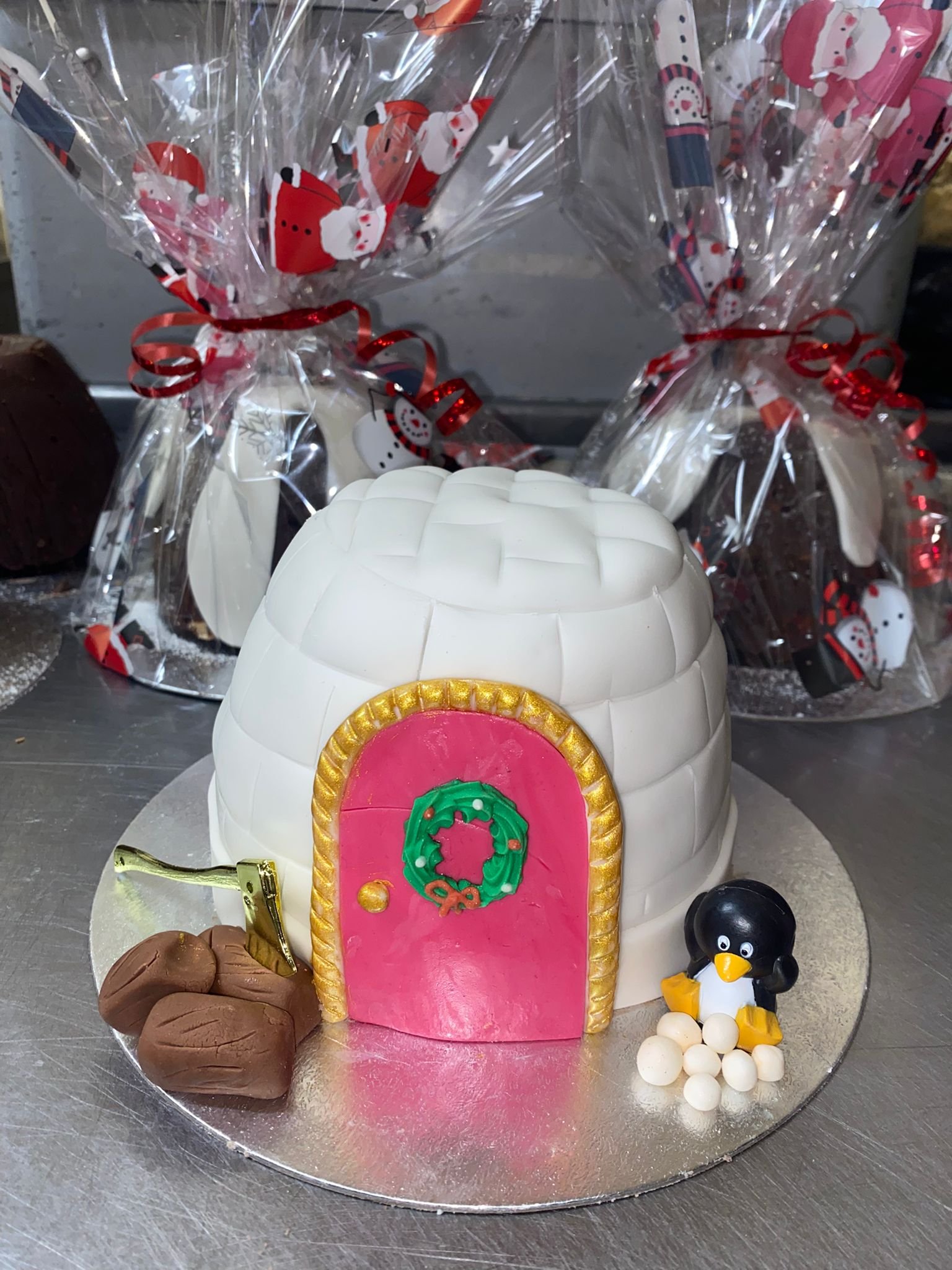 Chocolate Biscuit Igloo