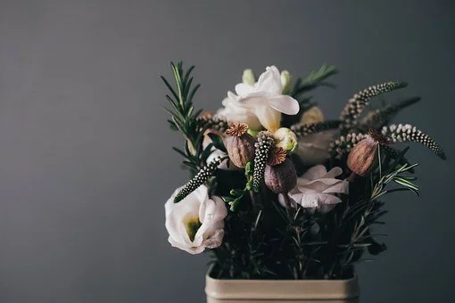 flowers-1209948__340.jpg.webp