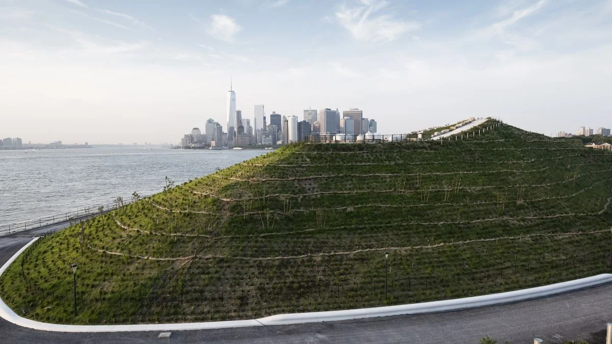 The_Hills_Governors_Island_Timothy_Schenck_10.0.0.jpg