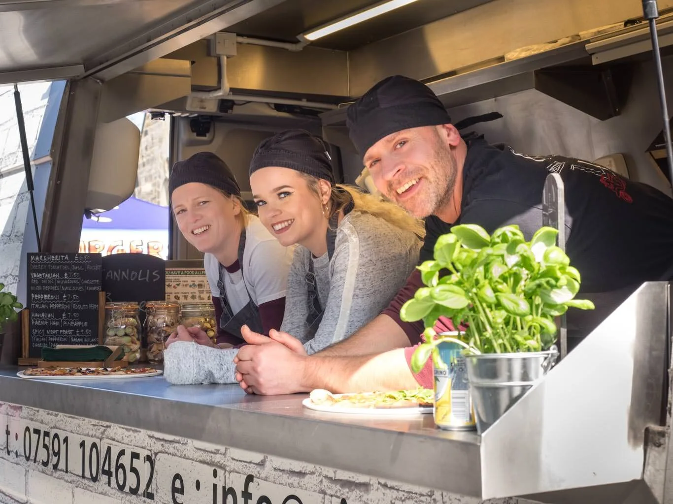 Business Lifestyle Testimonial - Pizza Via