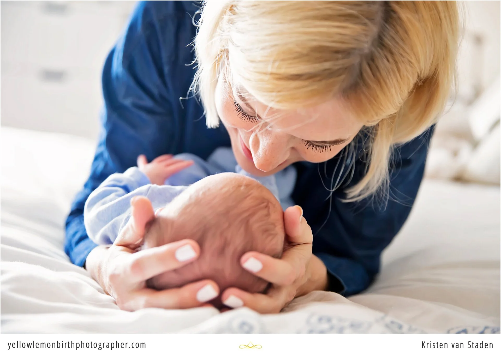 newborn covid baby yellow lemon birth photographer_0007.jpg