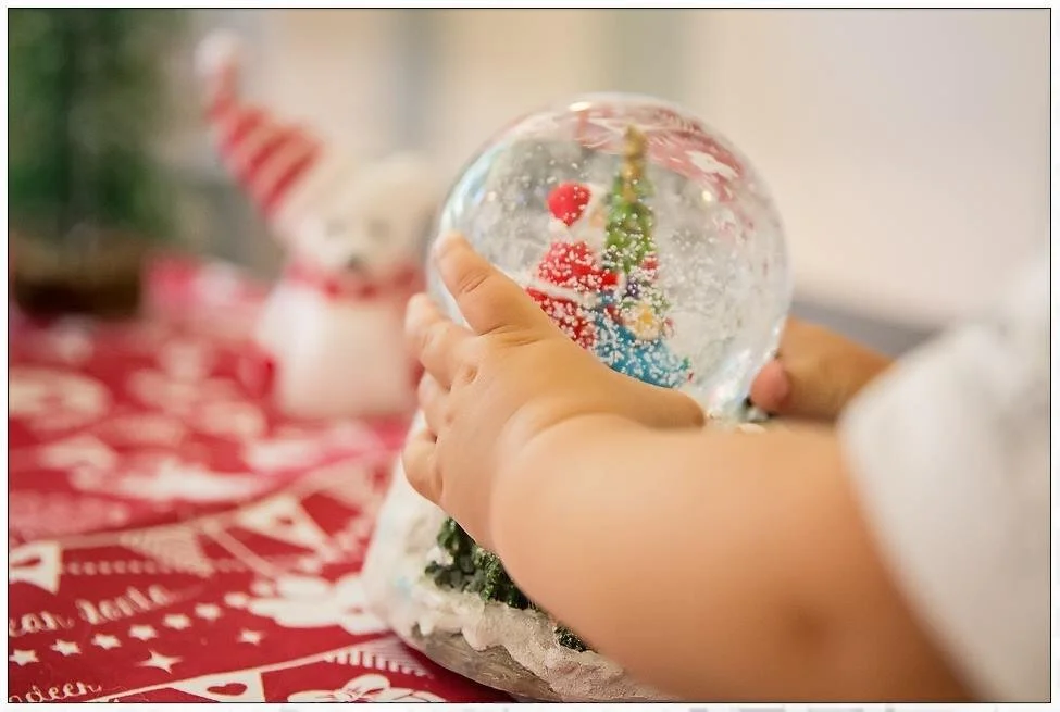 get to know kristen christmas007.jpg