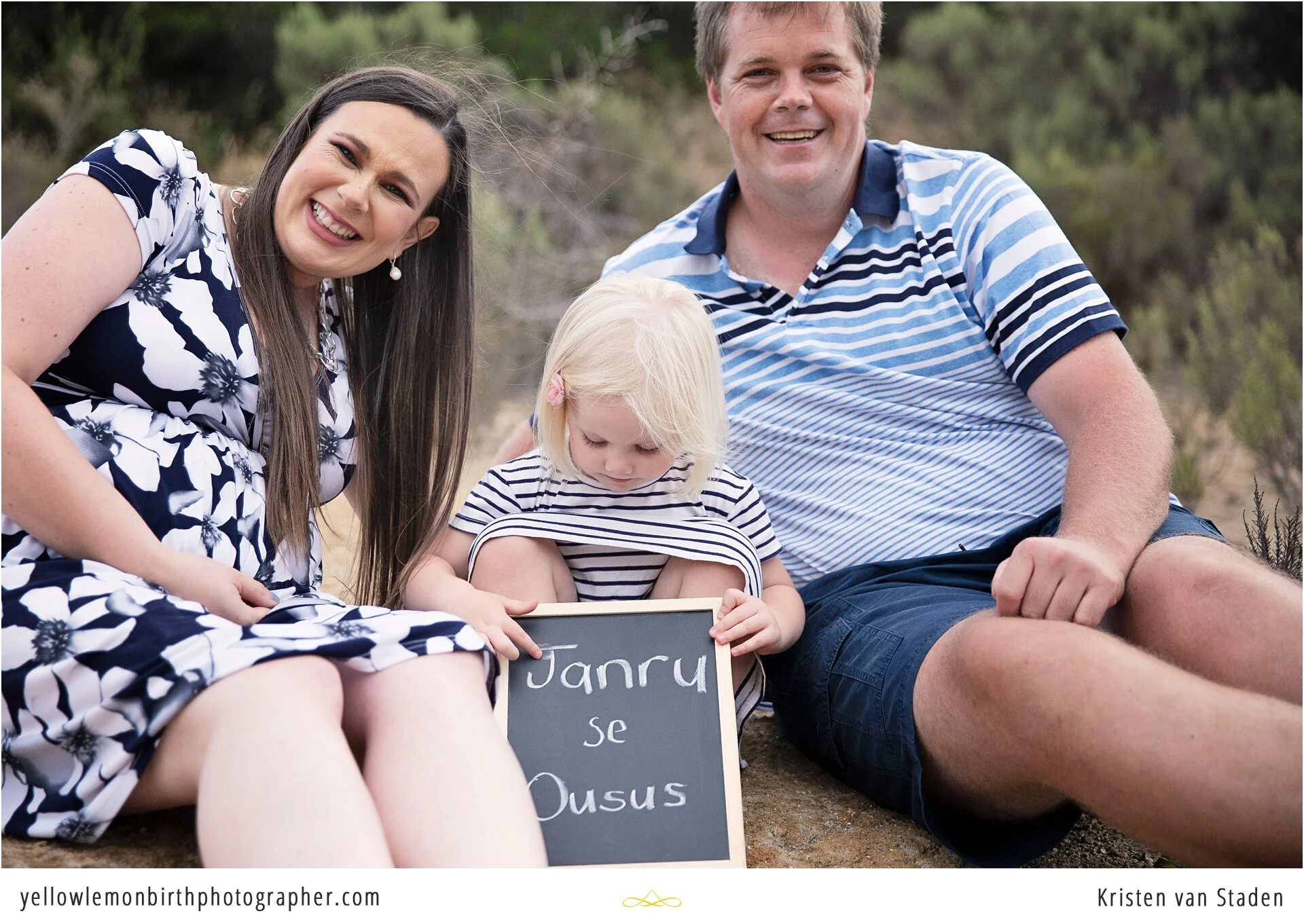 sunset stellenbosch wine farm maternity photos_0002.jpg