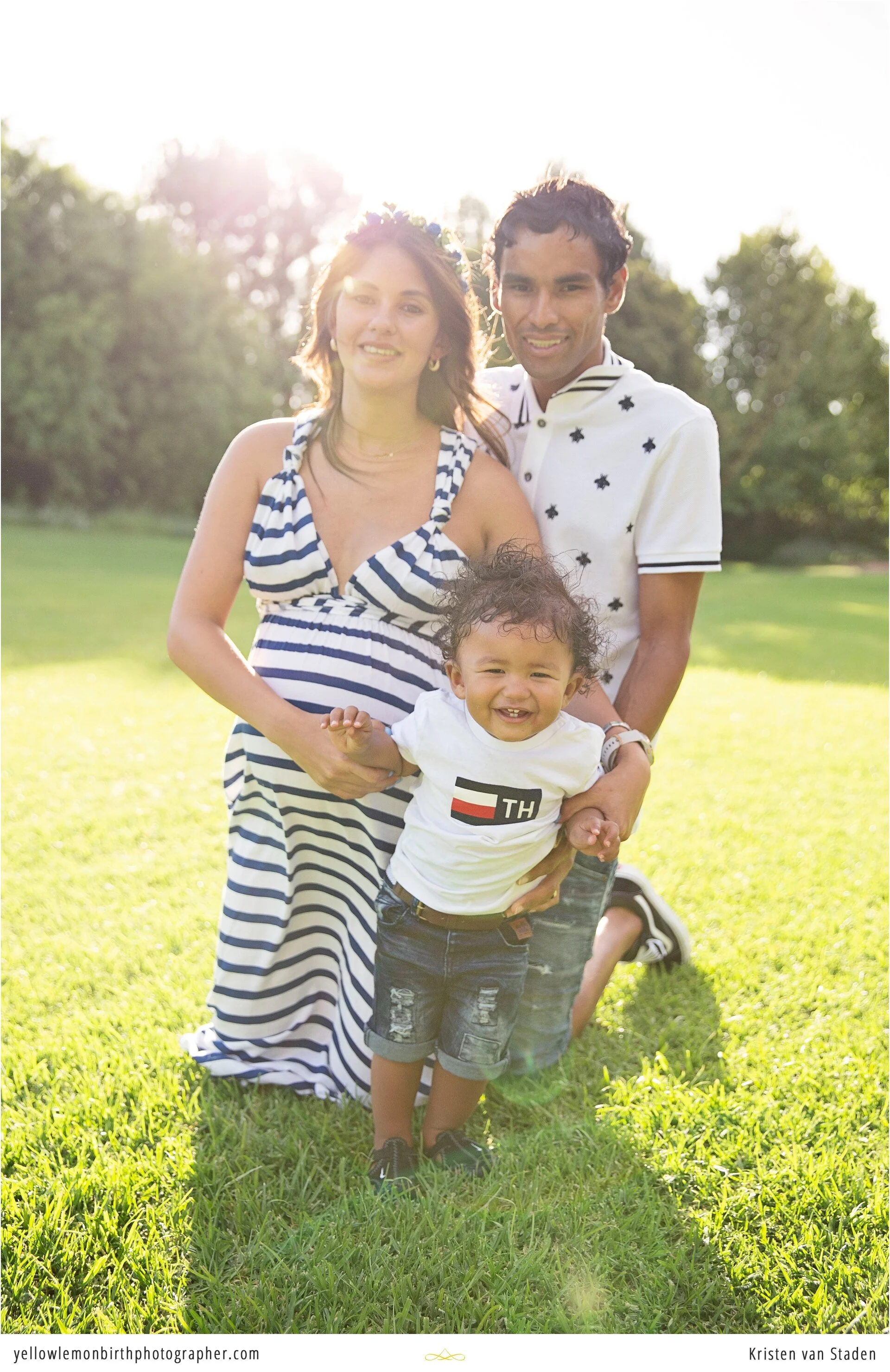 outdoor garden maternity photo session_0012.jpg