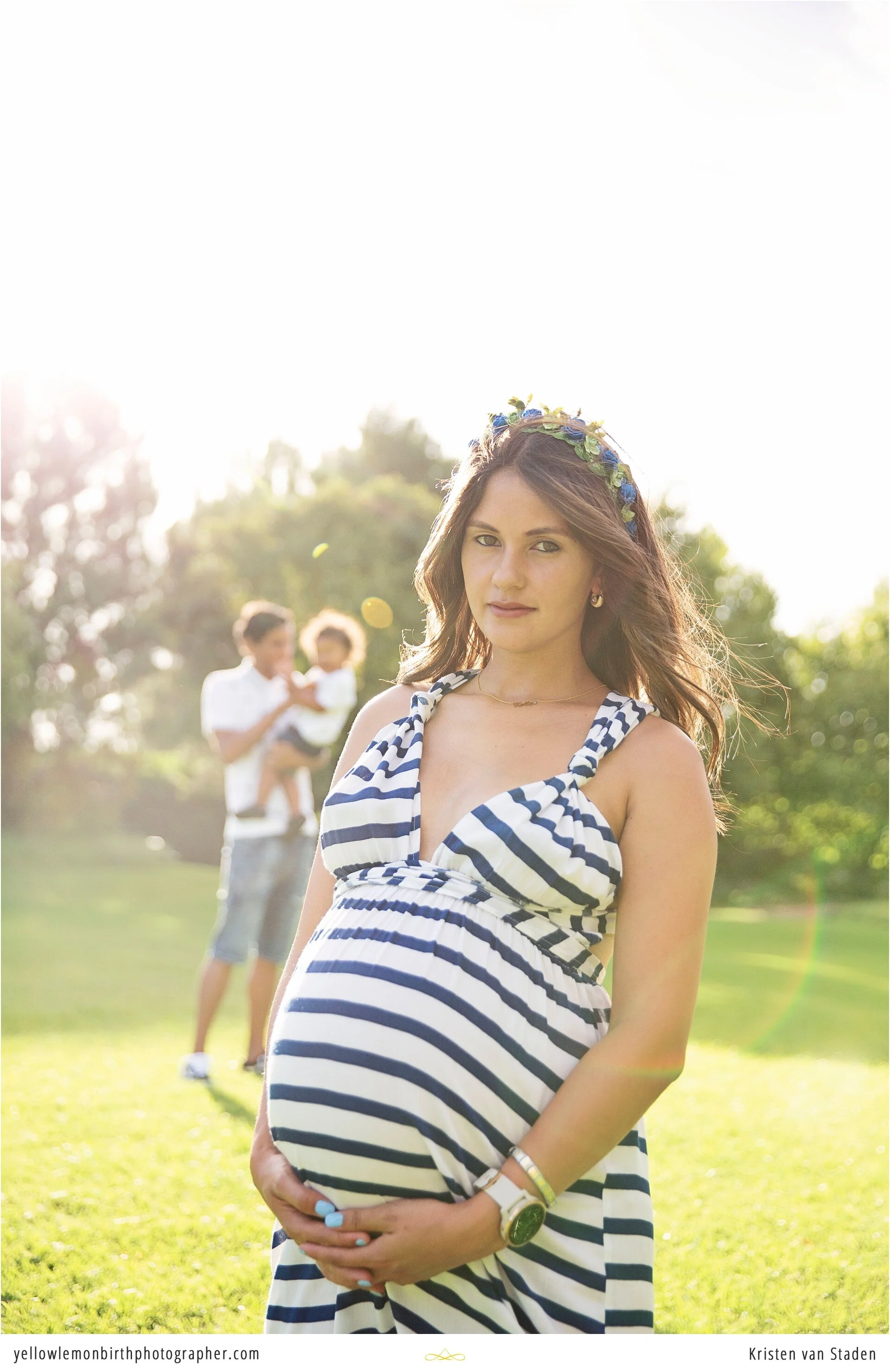 outdoor garden maternity photo session_0021.jpg