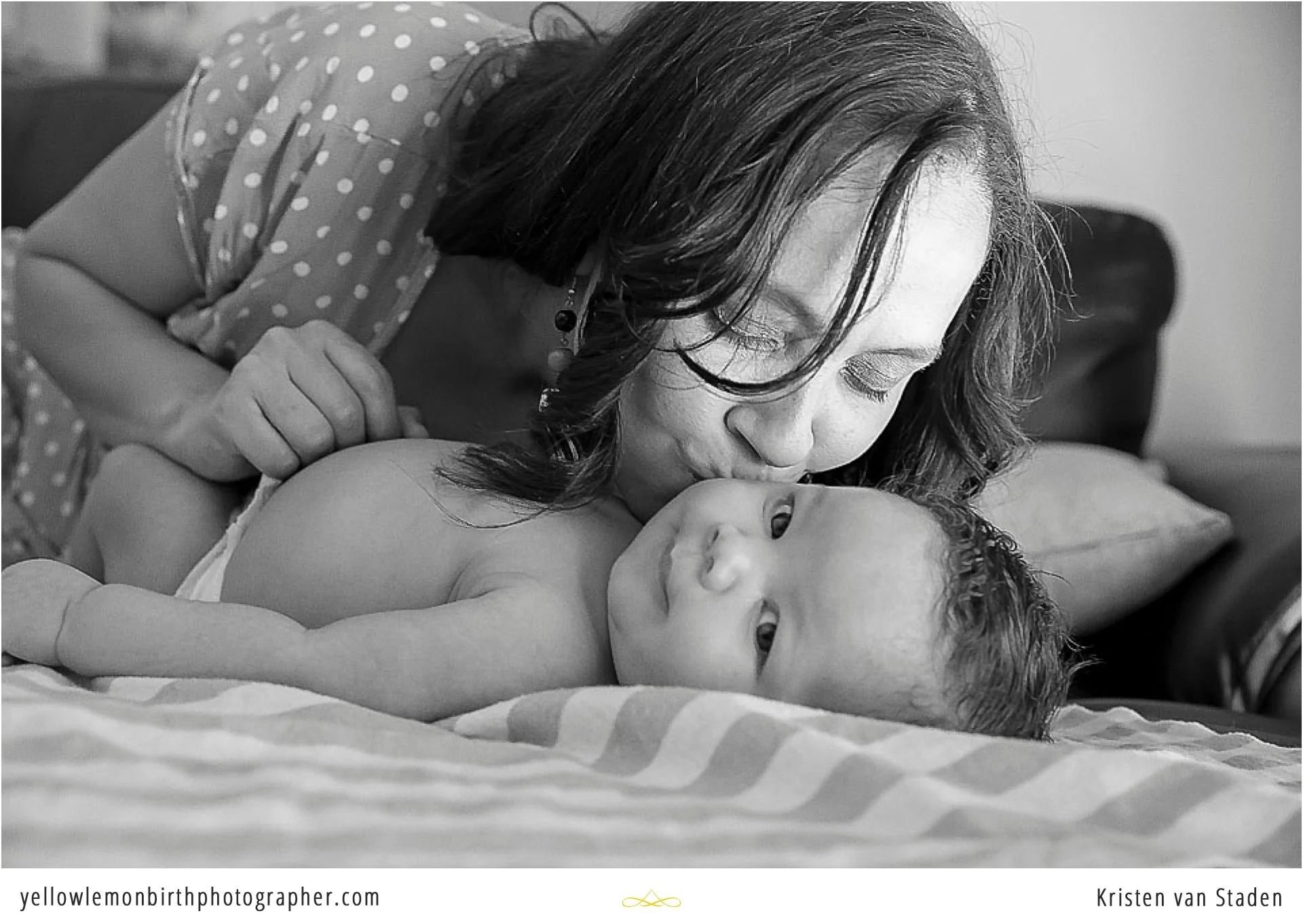 home newborn photo session yellow lemon_016.jpg