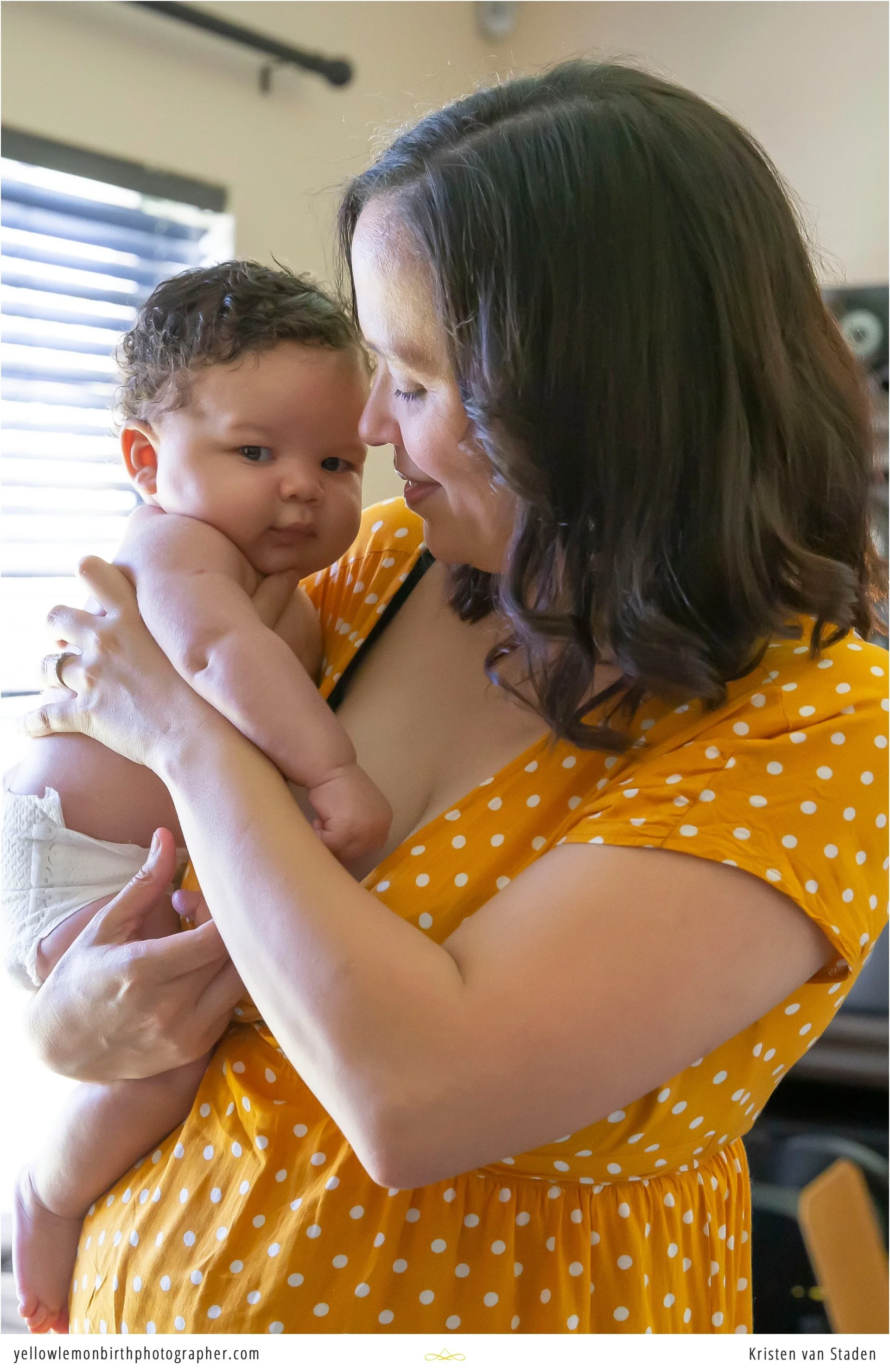 home newborn photo session yellow lemon_014.jpg