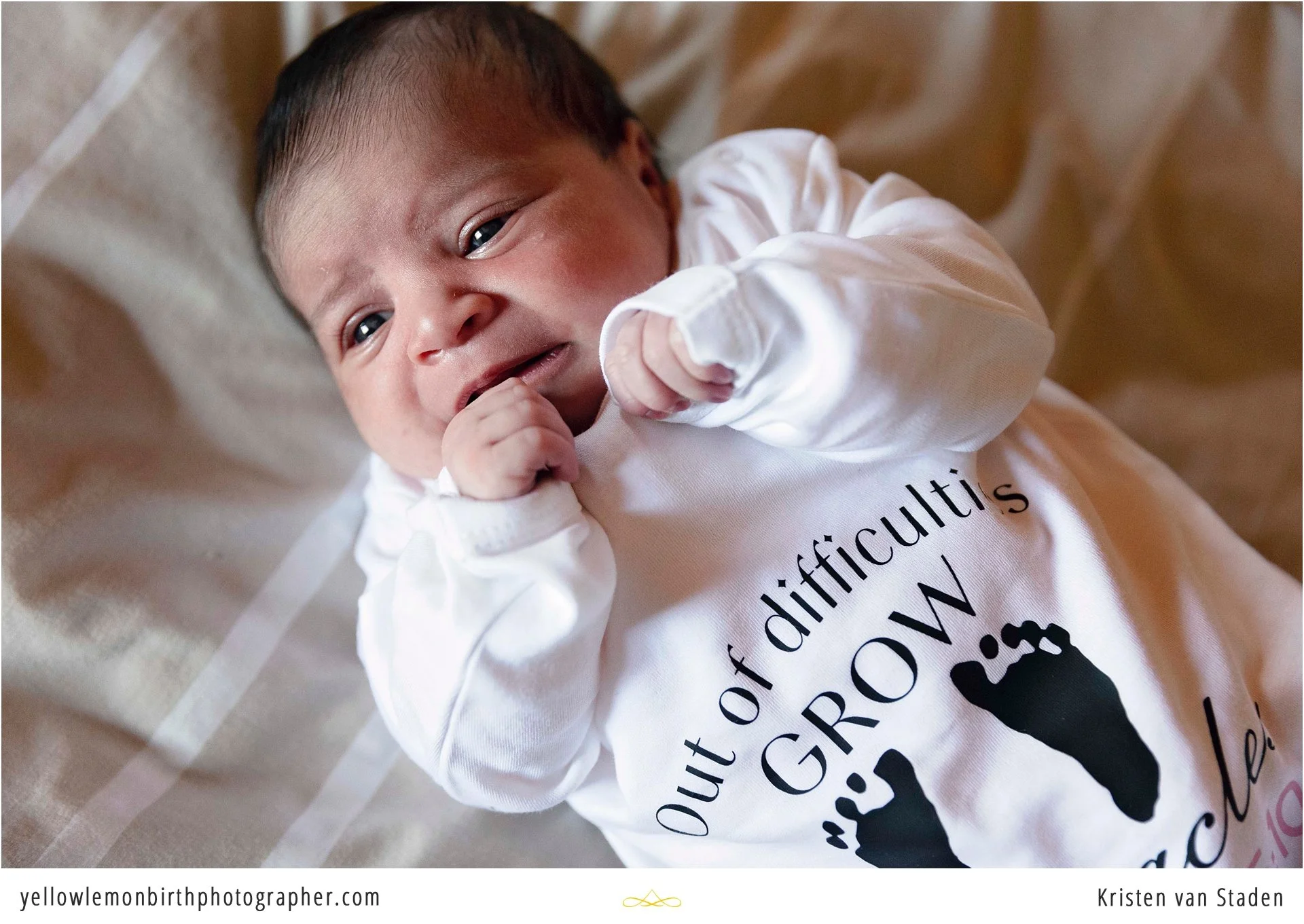 home newborn photo session with toddler__0012.jpg